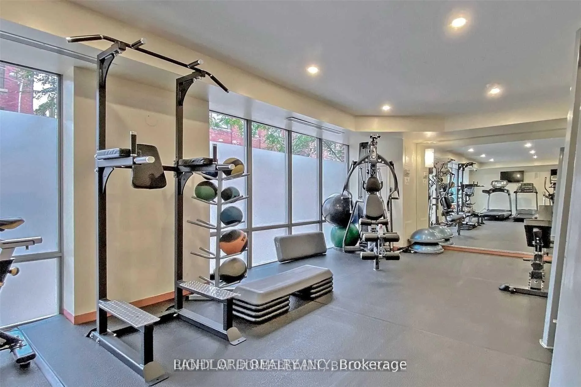 Photo 18 of Unit 803, 255 Richmond Street E, Toronto, Moss Park — HOMEH