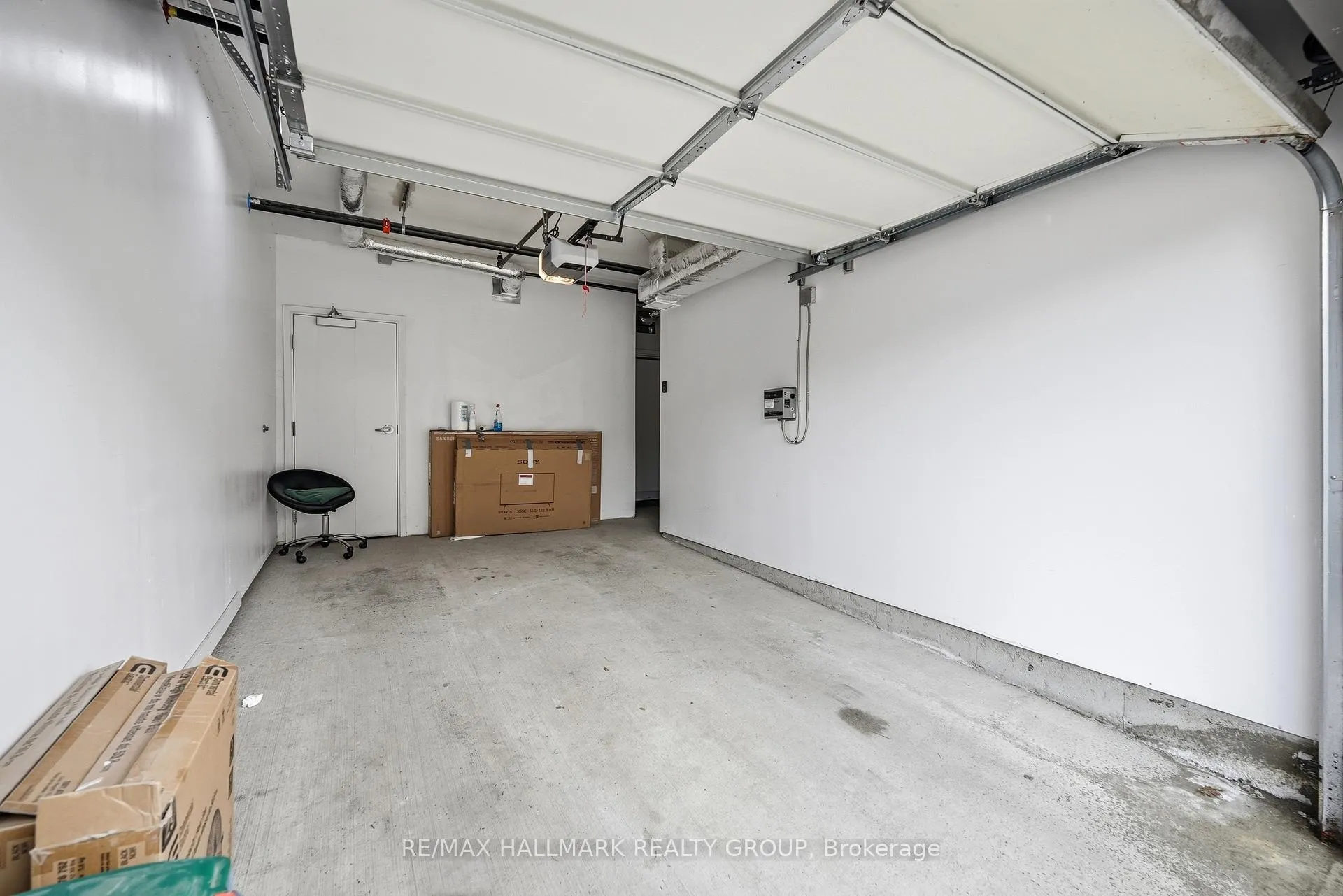 Photo 29 of Unit 405, 215 Titanium Private, Ottawa, Convent Glen North — HOMEH