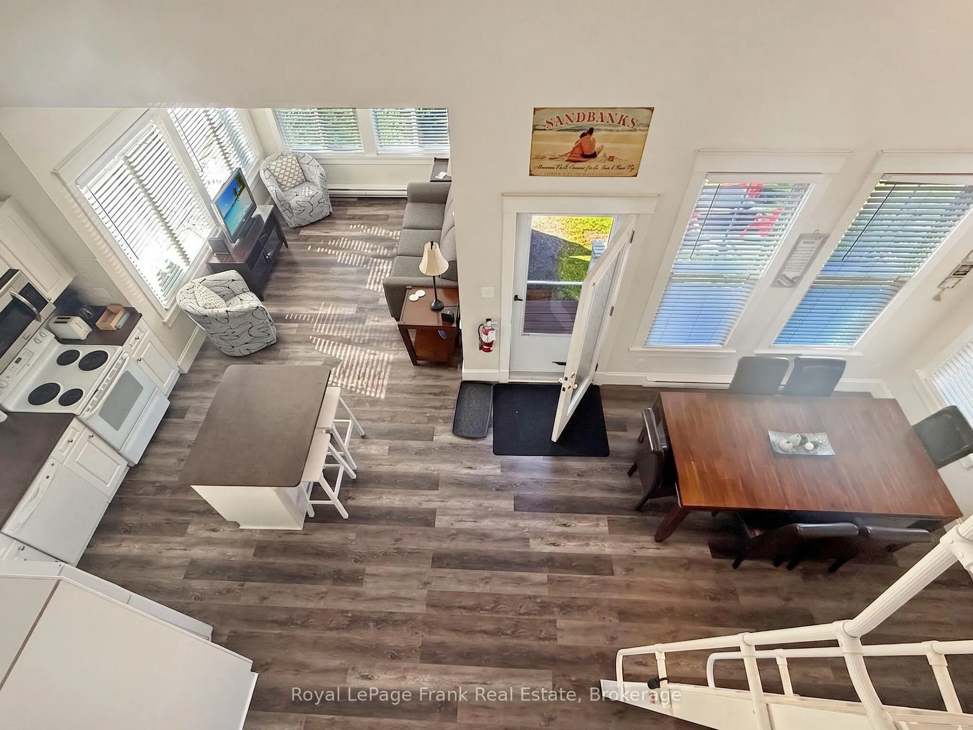Photo 19 of 34 Meadow View Lane, Prince Edward County, Athol Ward — HOMEH