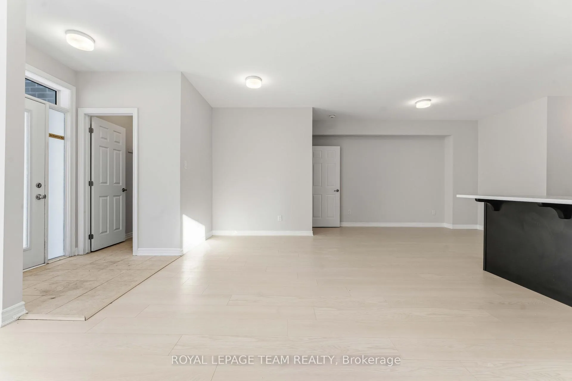 Photo 12 of 109 Pilot Private, Ottawa, Kanata - Emerald Meadows/Trailwest — HOMEH