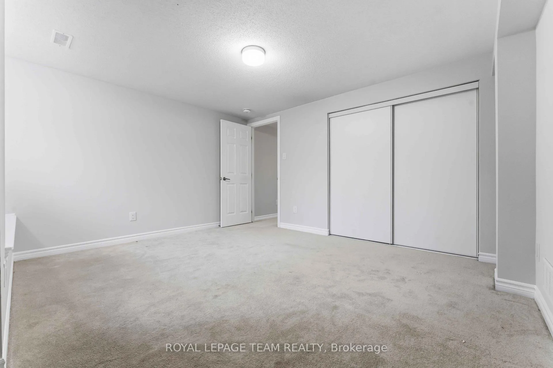Photo 44 of 109 Pilot Private, Ottawa, Kanata - Emerald Meadows/Trailwest — HOMEH