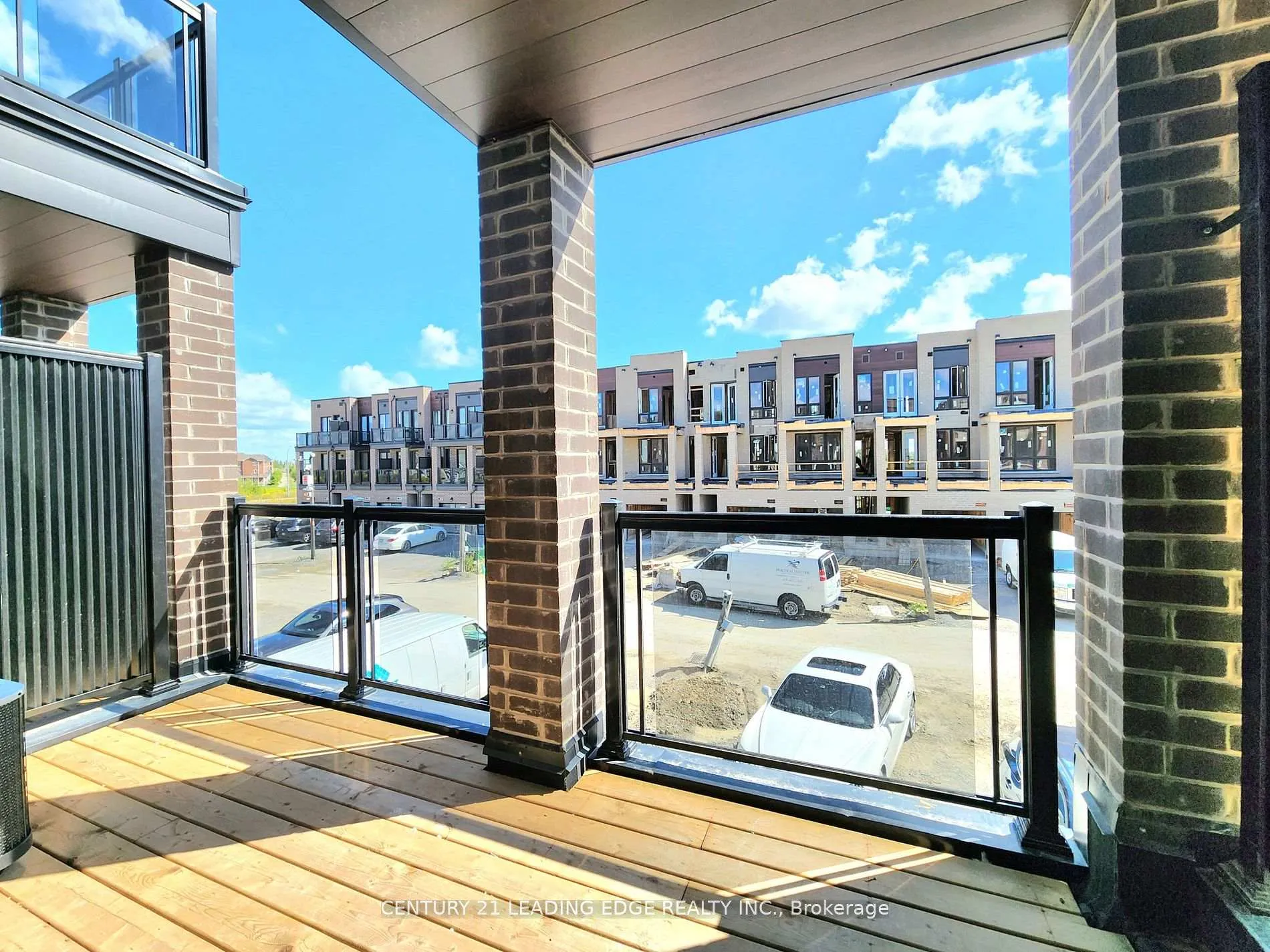 Photo 8 of 109 Stauffer Crescent, Markham, Cornell — HOMEH