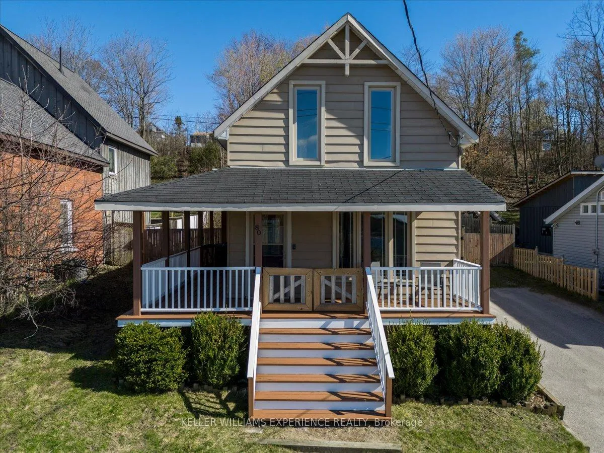 Front of 80 Robert Street W