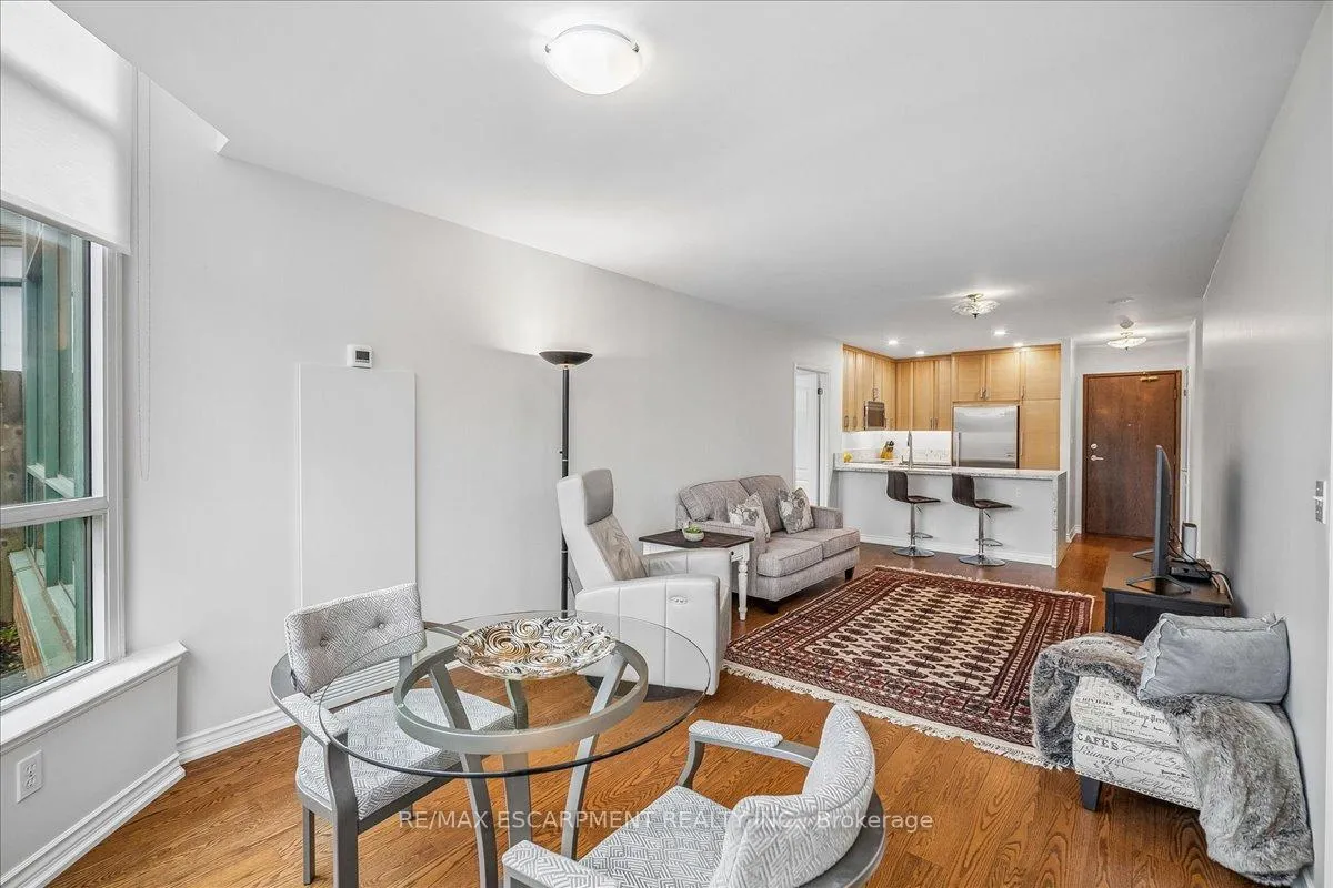 Photo 15 of Unit 106, 1276 Maple Crossing Boulevard, Burlington, Brant — HOMEH