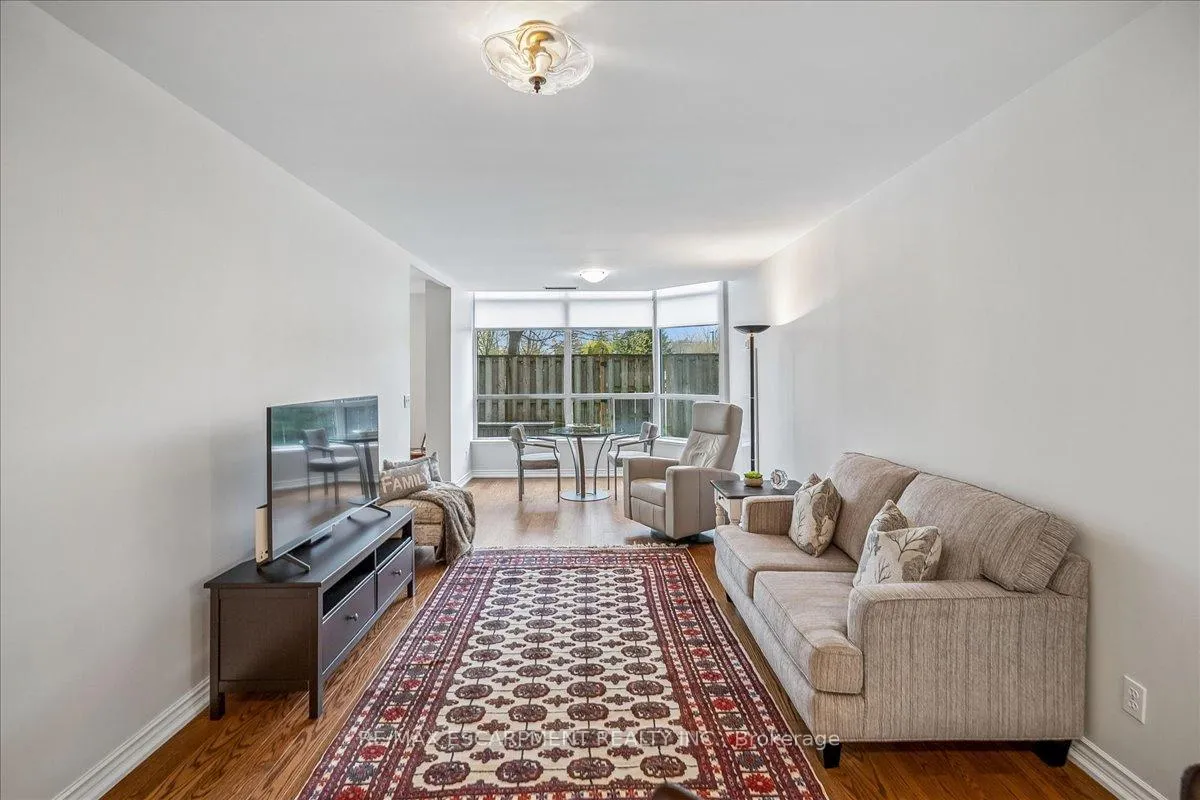 Photo 18 of Unit 106, 1276 Maple Crossing Boulevard, Burlington, Brant — HOMEH