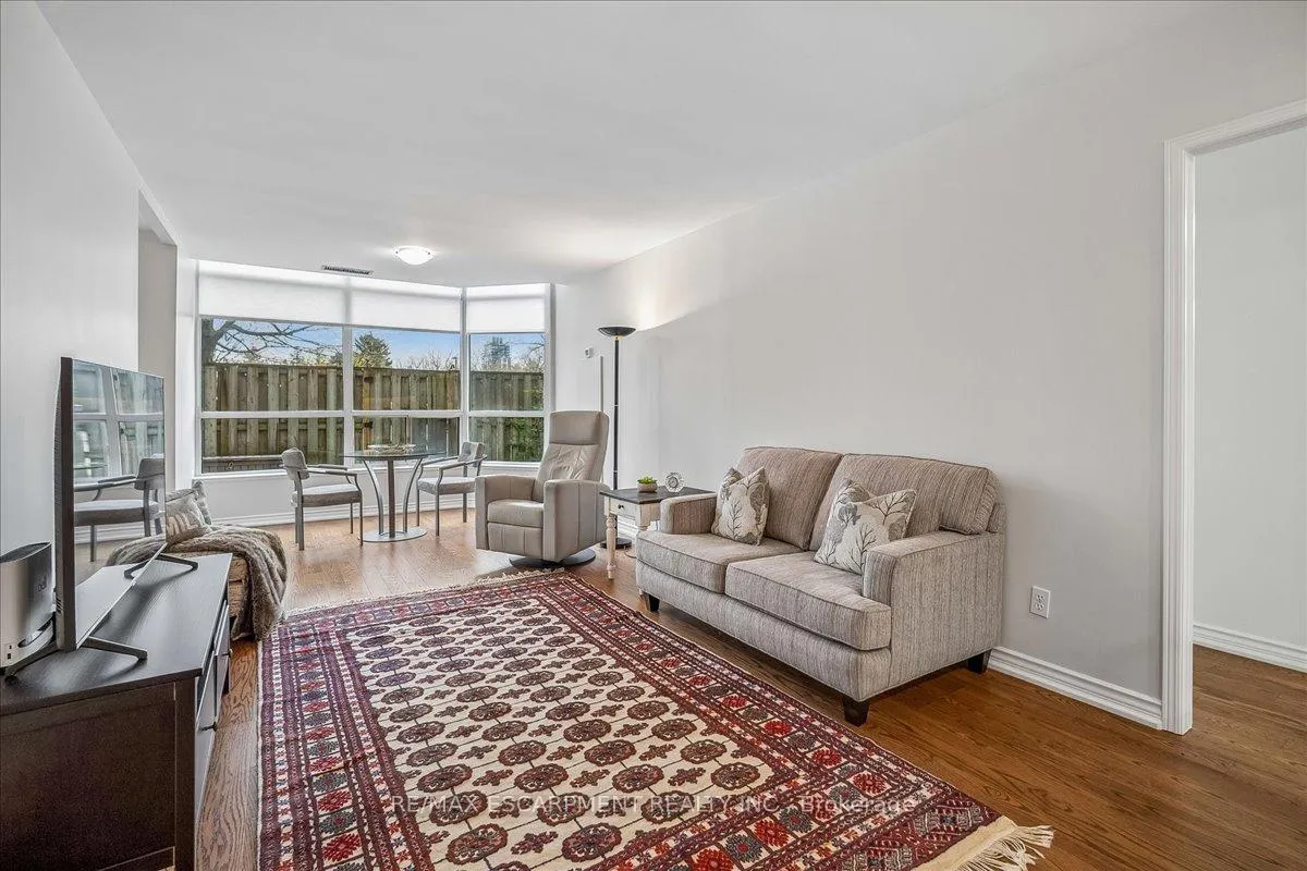 Photo 19 of Unit 106, 1276 Maple Crossing Boulevard, Burlington, Brant — HOMEH