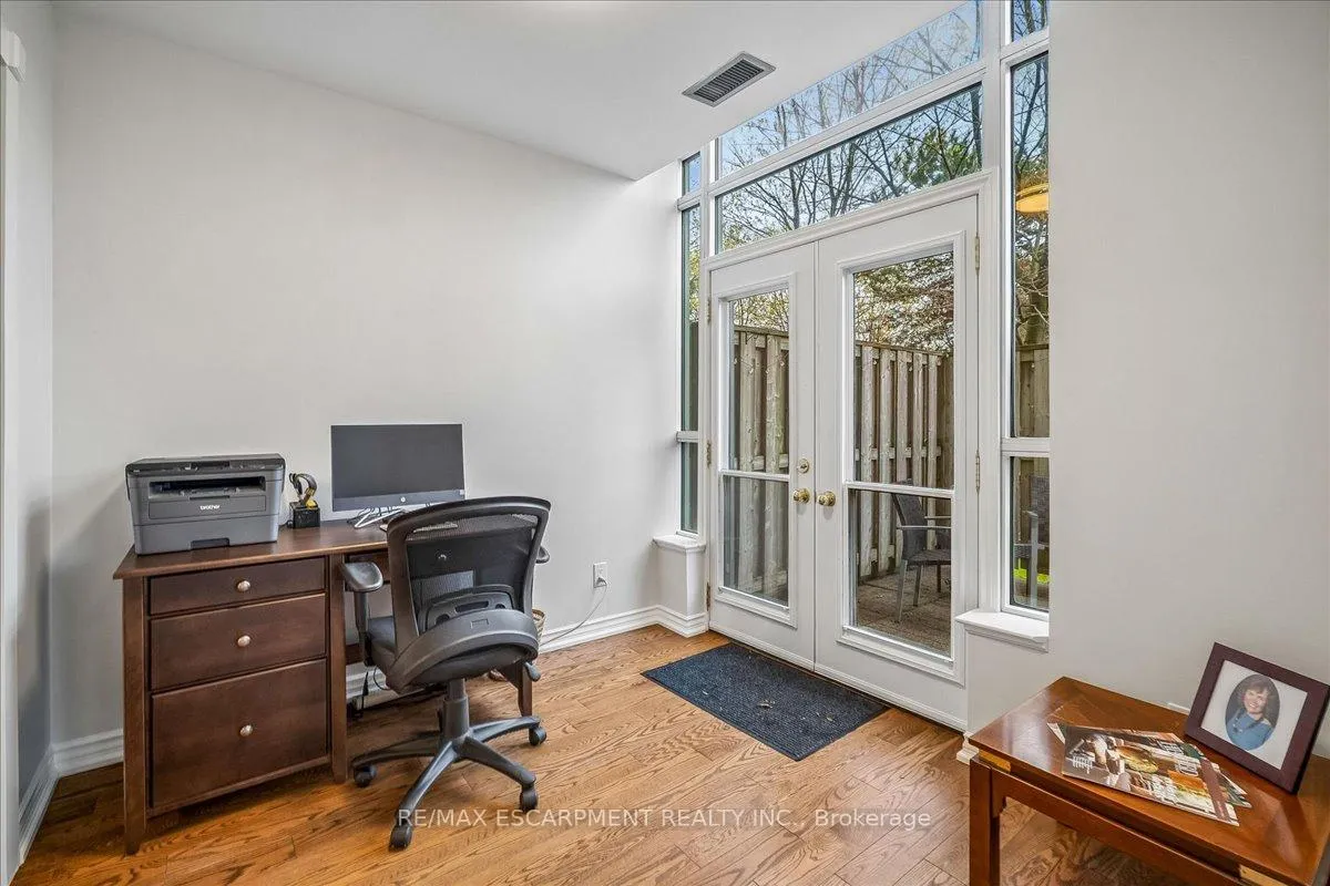 Photo 21 of Unit 106, 1276 Maple Crossing Boulevard, Burlington, Brant — HOMEH