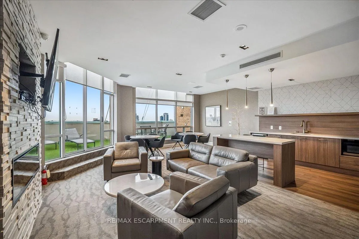 Photo 32 of Unit 106, 1276 Maple Crossing Boulevard, Burlington, Brant — HOMEH
