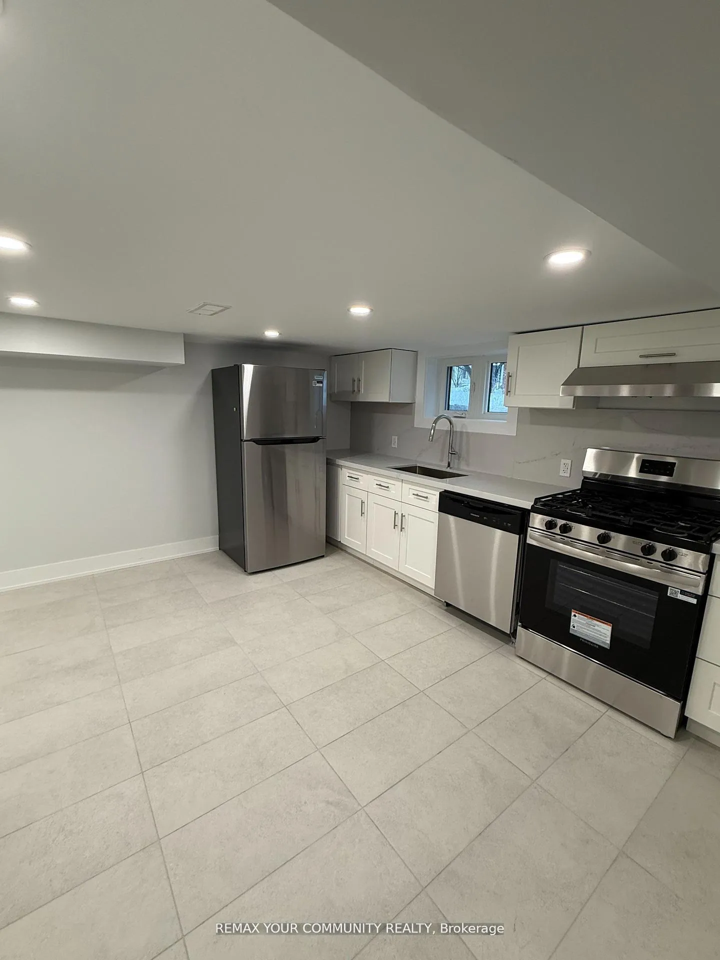 Photo 6 of Unit 5 (BSMT), 88 Spruce Street, Aurora, Aurora Village — HOMEH