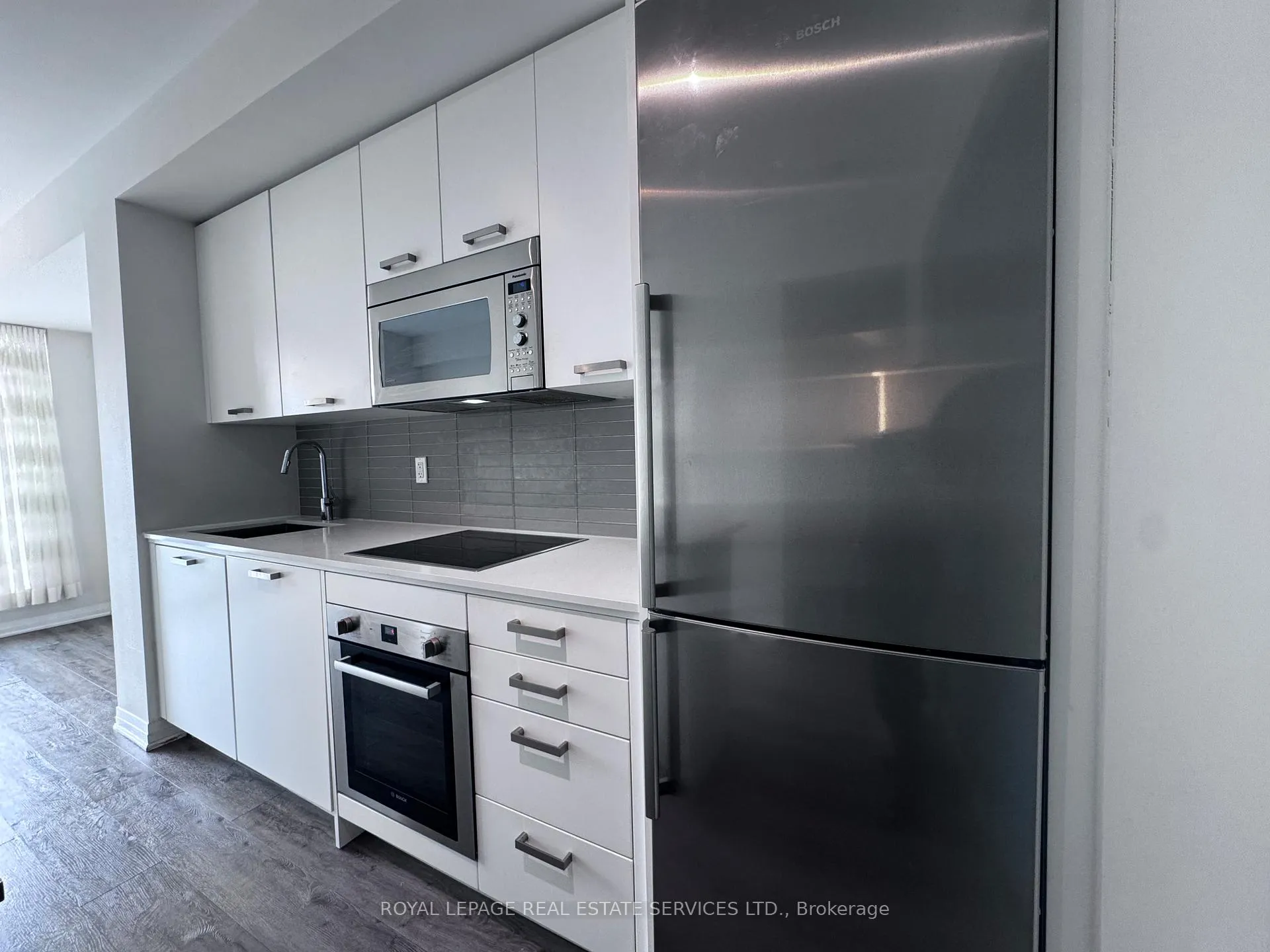 Photo 5 of Unit 408, 2301 Danforth Avenue, Toronto, East End-Danforth — HOMEH