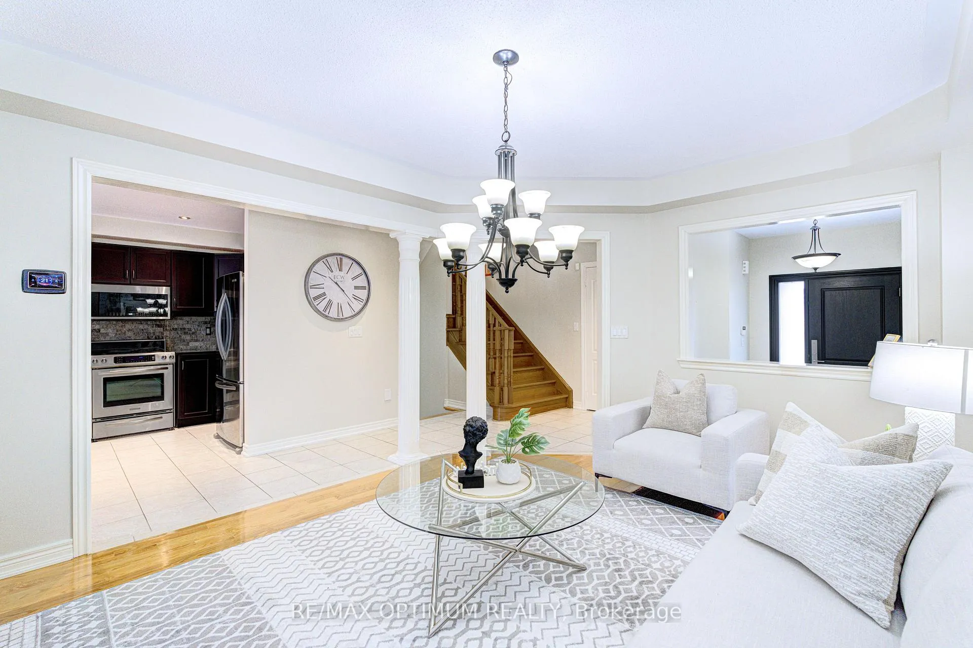 Photo 9 of 855 Knotty Pine Grove, Mississauga, Meadowvale Village — HOMEH