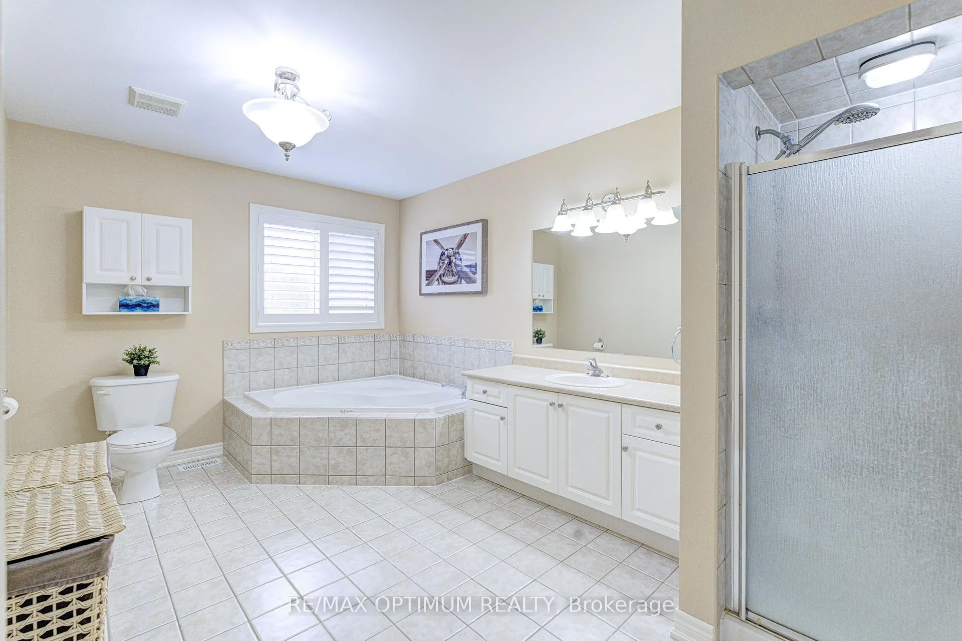 Photo 22 of 855 Knotty Pine Grove, Mississauga, Meadowvale Village — HOMEH