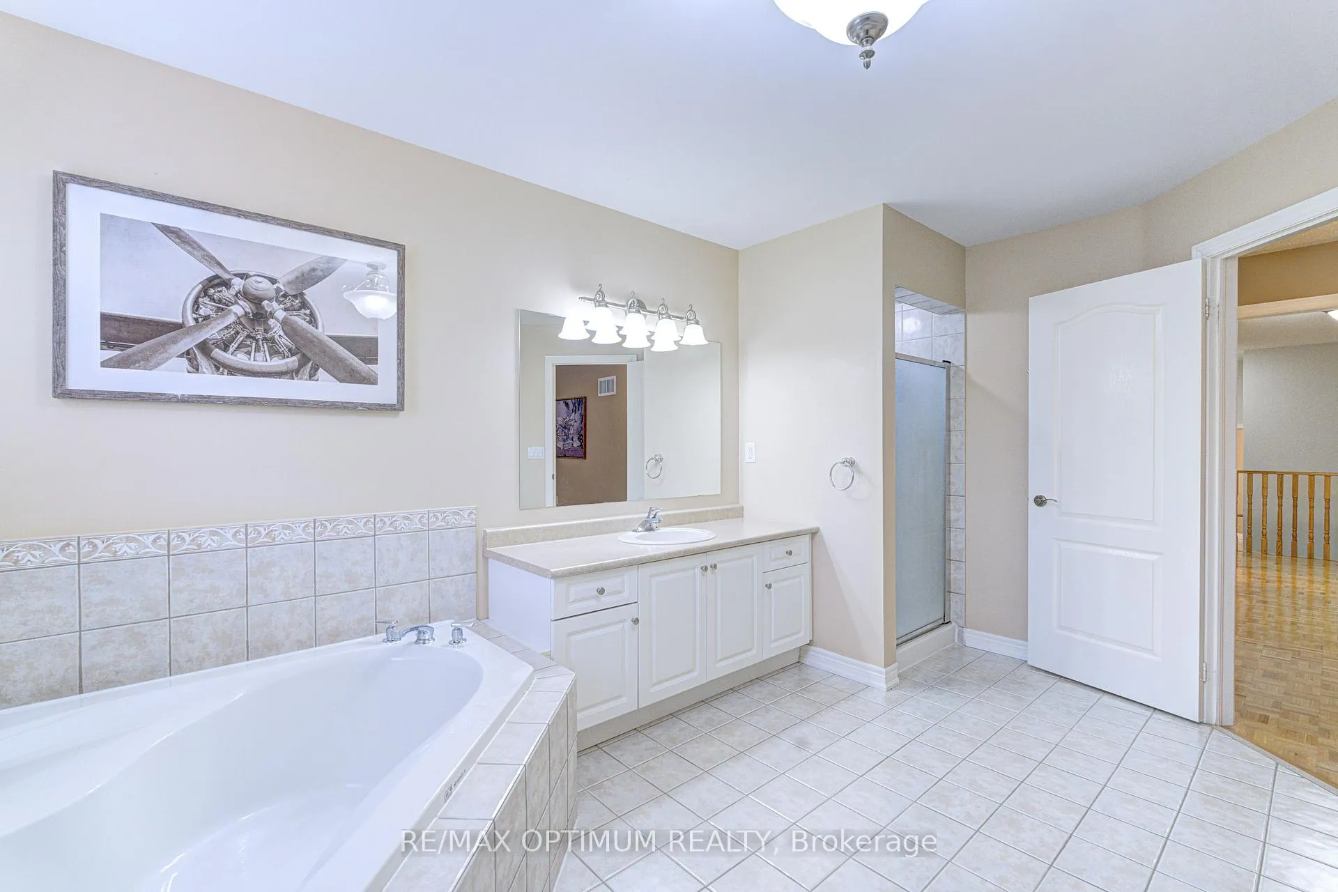 Photo 23 of 855 Knotty Pine Grove, Mississauga, Meadowvale Village — HOMEH