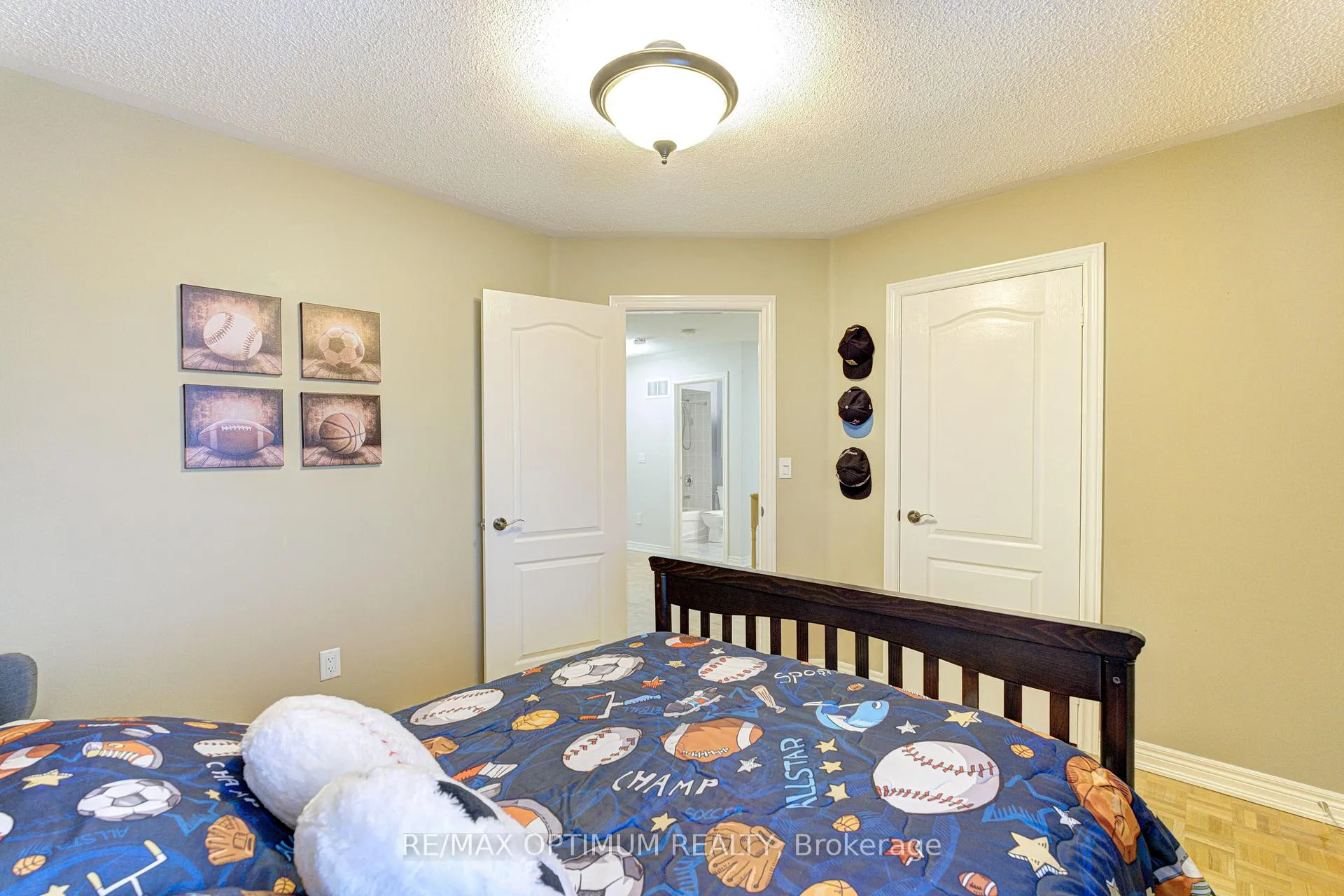 Photo 28 of 855 Knotty Pine Grove, Mississauga, Meadowvale Village — HOMEH