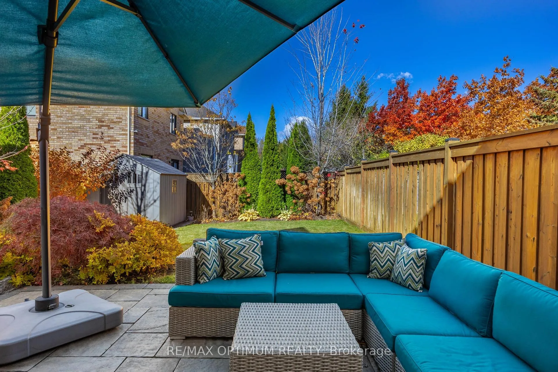 Photo 38 of 855 Knotty Pine Grove, Mississauga, Meadowvale Village — HOMEH