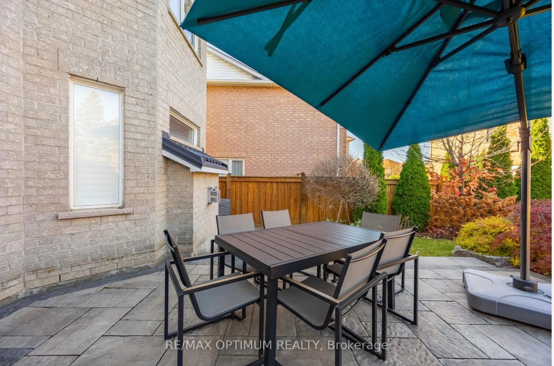 Photo 39 of 855 Knotty Pine Grove, Mississauga, Meadowvale Village — HOMEH