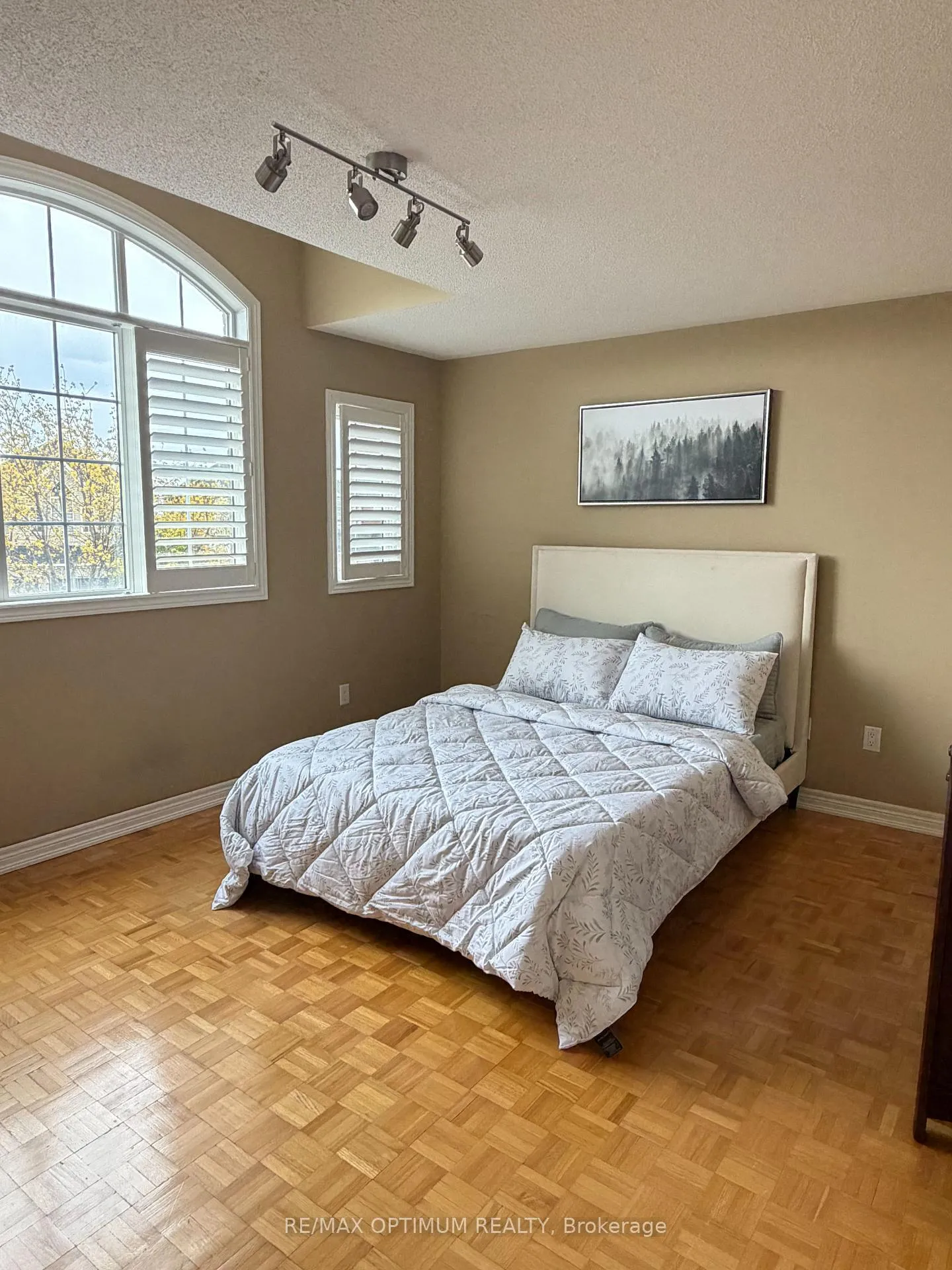 Photo 48 of 855 Knotty Pine Grove, Mississauga, Meadowvale Village — HOMEH