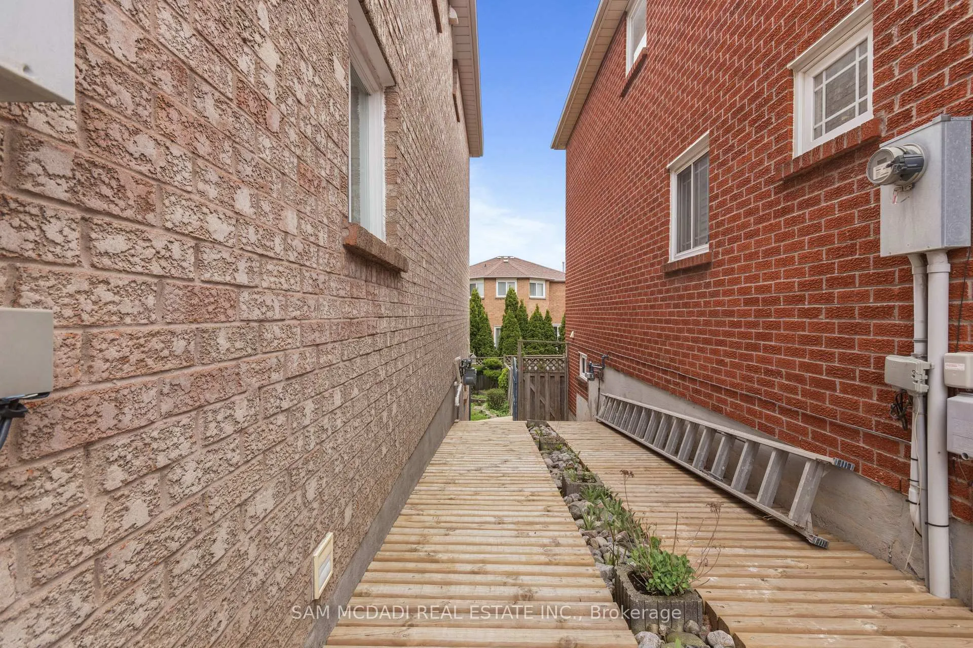 Photo 7 of 6434 Longspur Road, Mississauga, Lisgar — HOMEH