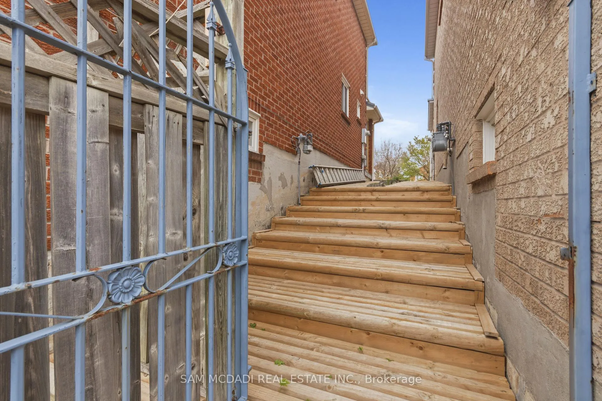 Photo 10 of 6434 Longspur Road, Mississauga, Lisgar — HOMEH