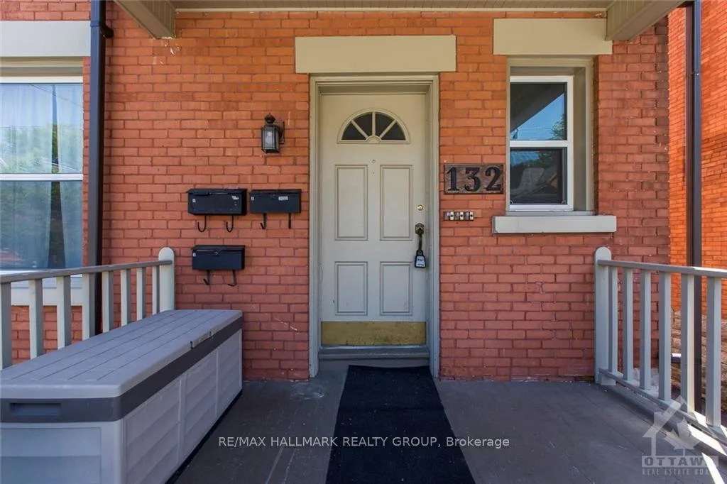 Photo 3 of Unit 1, 132 Flora Street, Ottawa, Ottawa Centre — HOMEH
