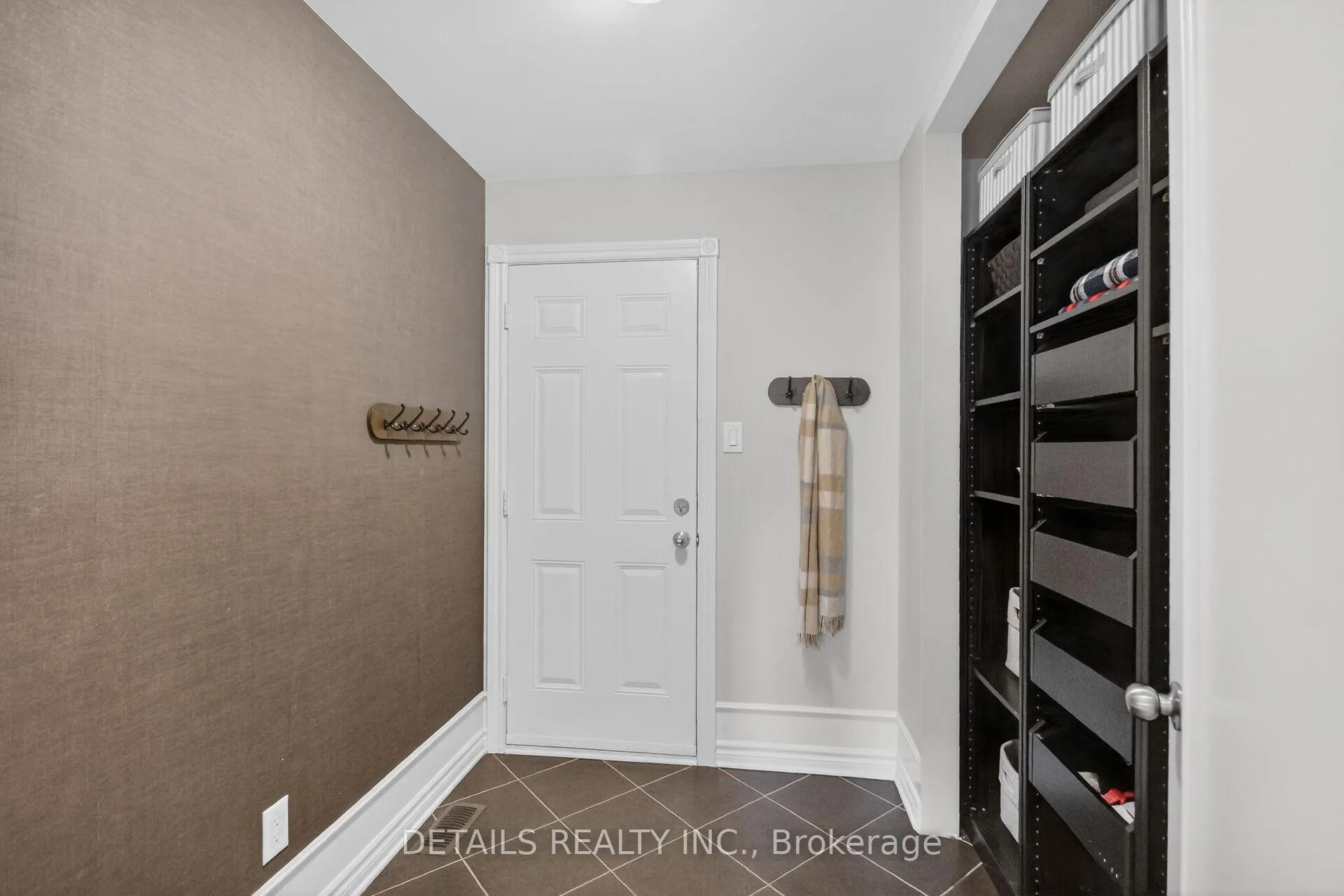Photo 17 of 615 Bow Valley Drive, Ottawa, Riverside South/Gloucester Glen — HOMEH