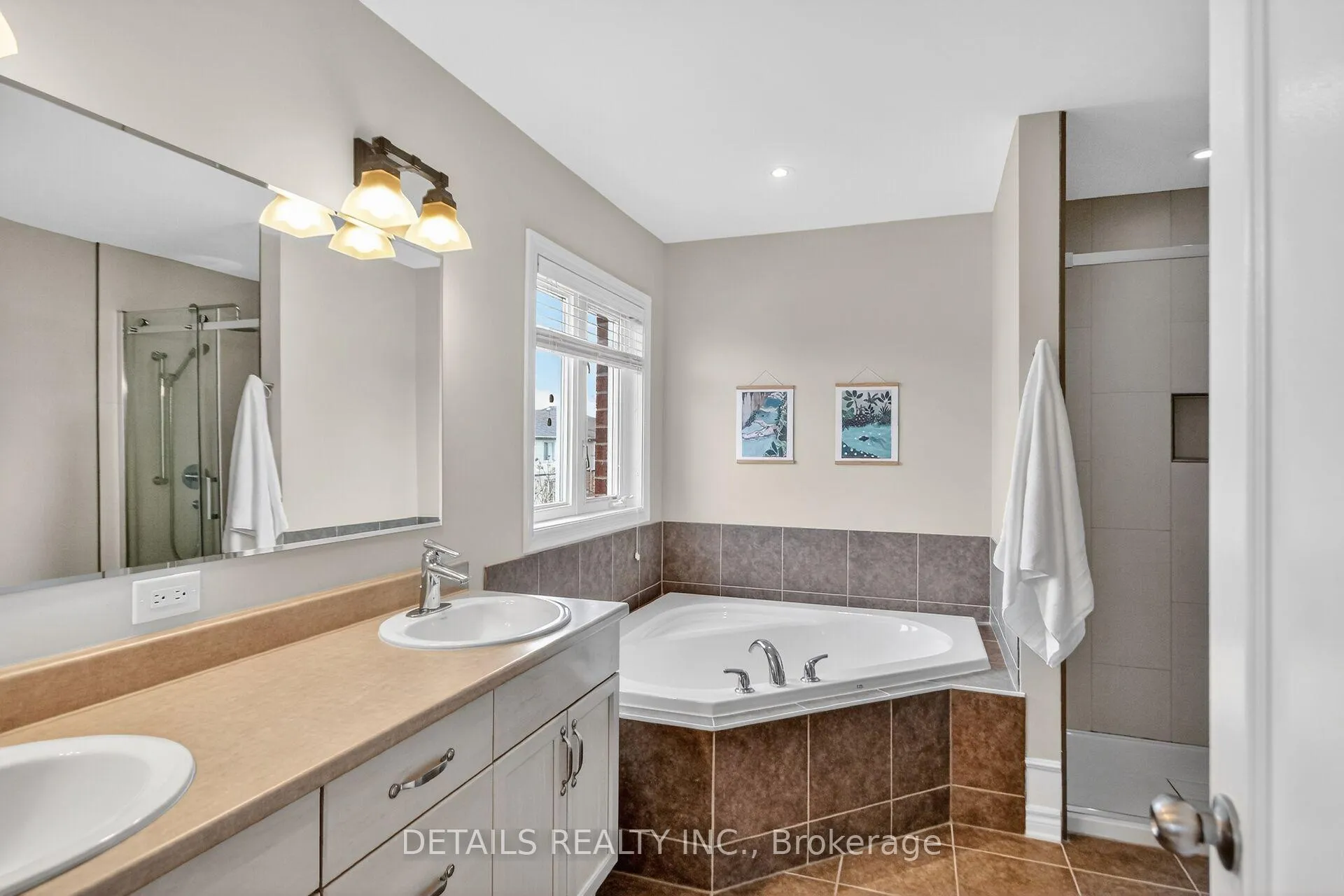 Photo 24 of 615 Bow Valley Drive, Ottawa, Riverside South/Gloucester Glen — HOMEH