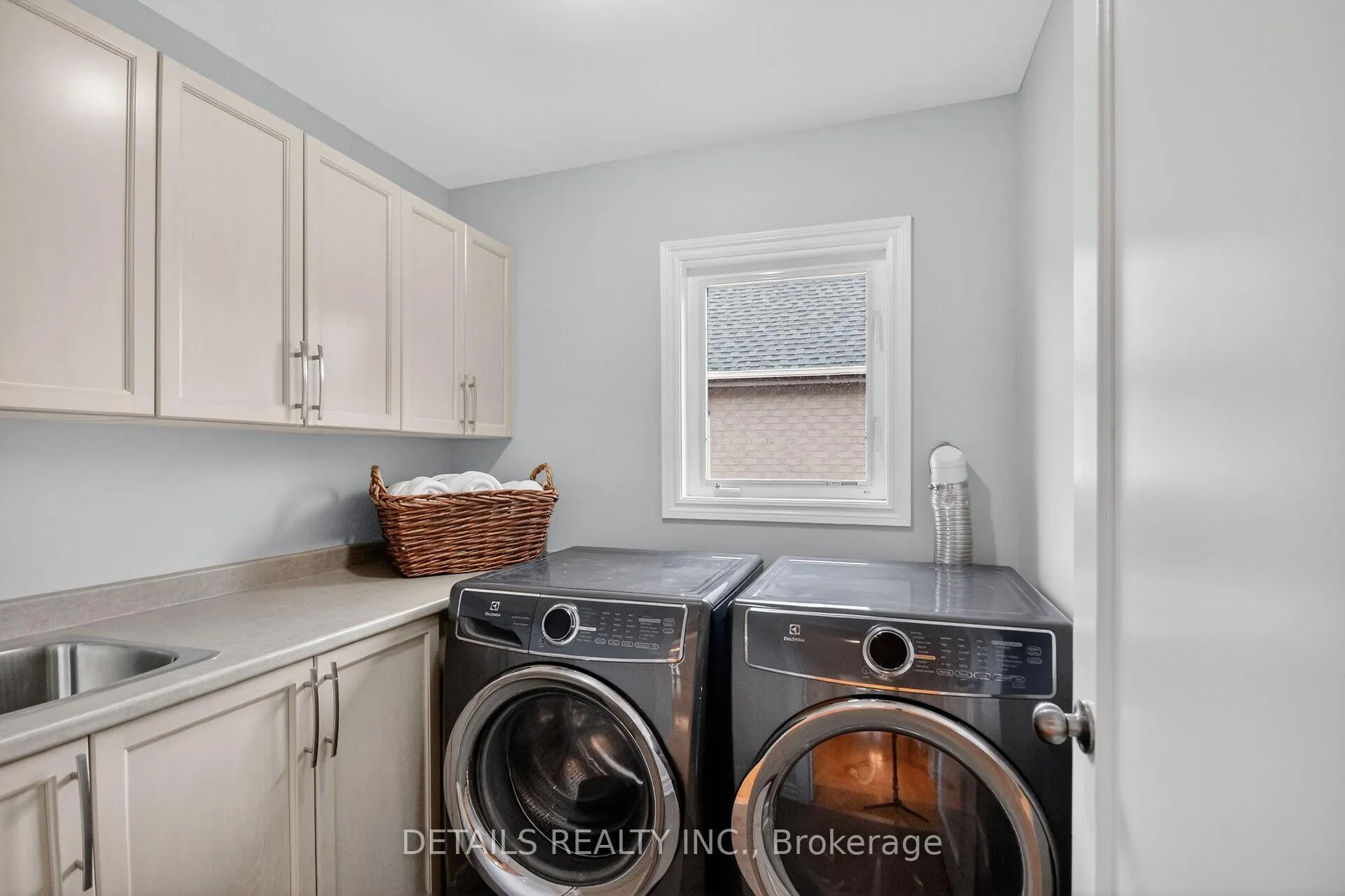 Photo 36 of 615 Bow Valley Drive, Ottawa, Riverside South/Gloucester Glen — HOMEH