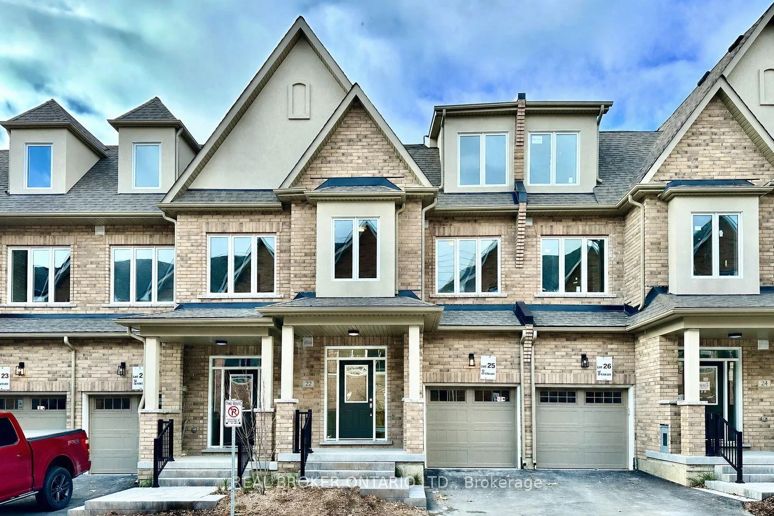 Photo 1 of 22 Yans Way, Markham, Buttonville — HOMEH