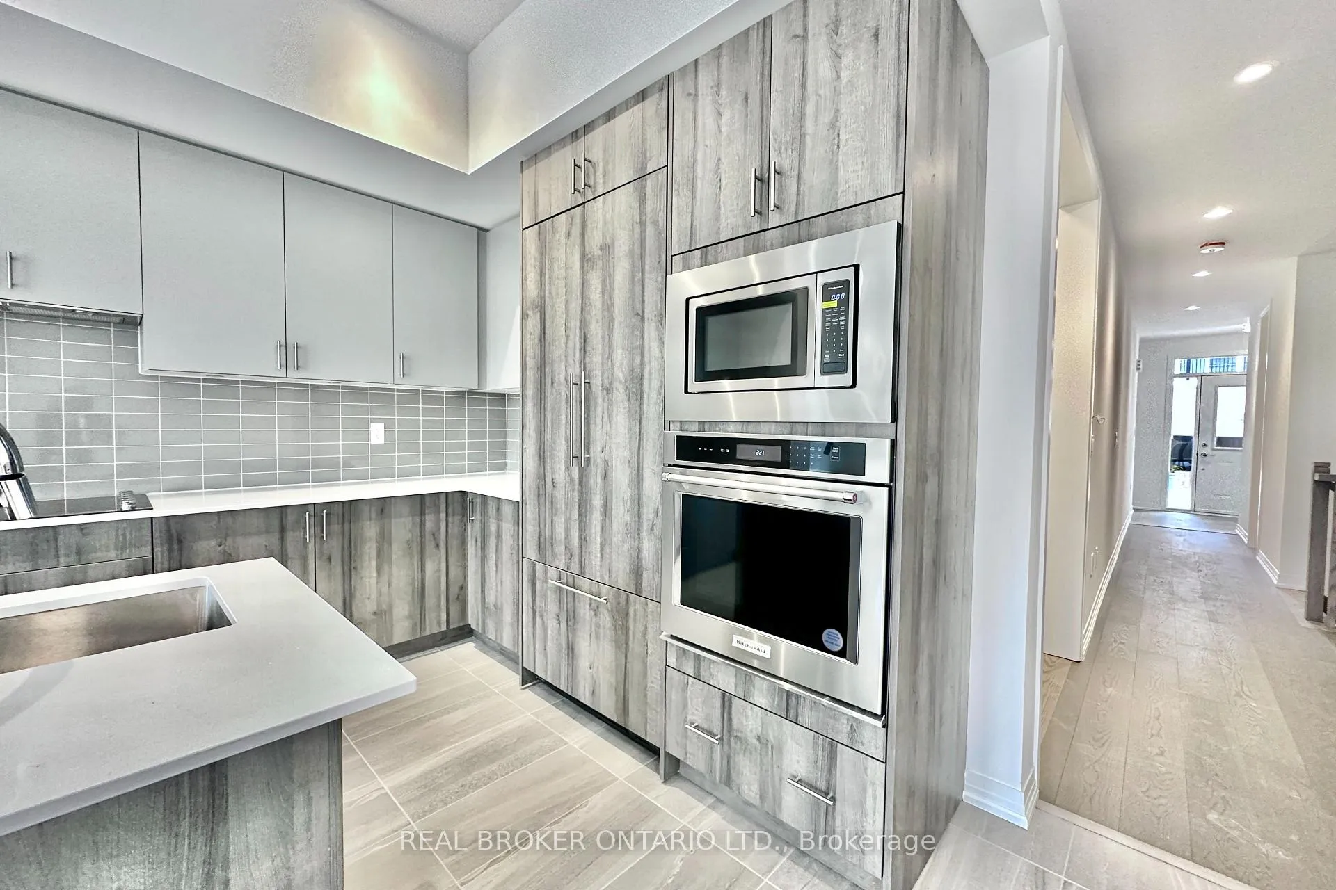Photo 11 of 22 Yans Way, Markham, Buttonville — HOMEH