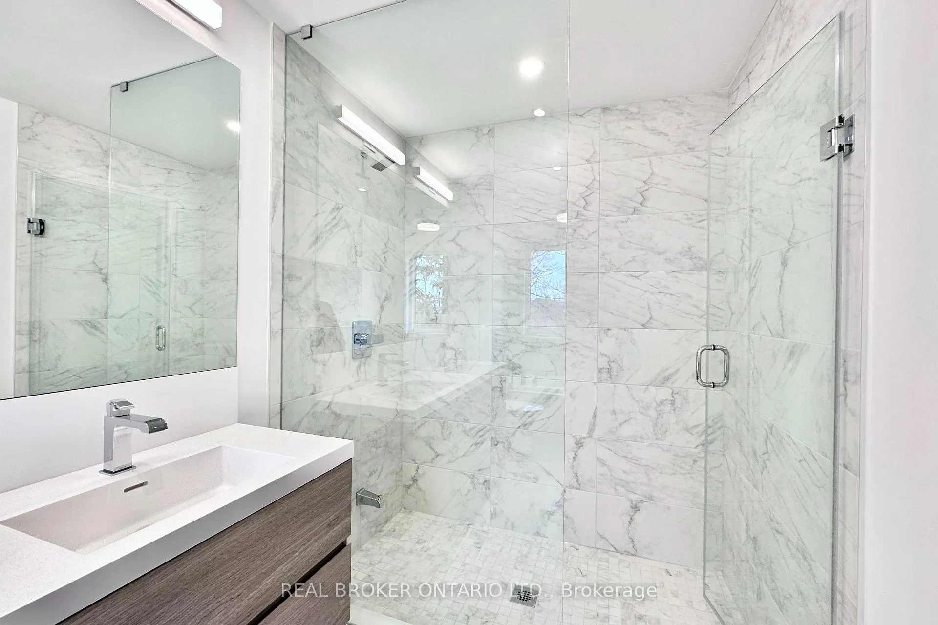 Photo 27 of 22 Yans Way, Markham, Buttonville — HOMEH