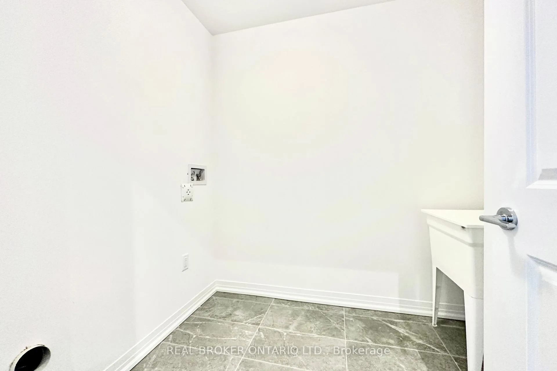 Photo 31 of 22 Yans Way, Markham, Buttonville — HOMEH
