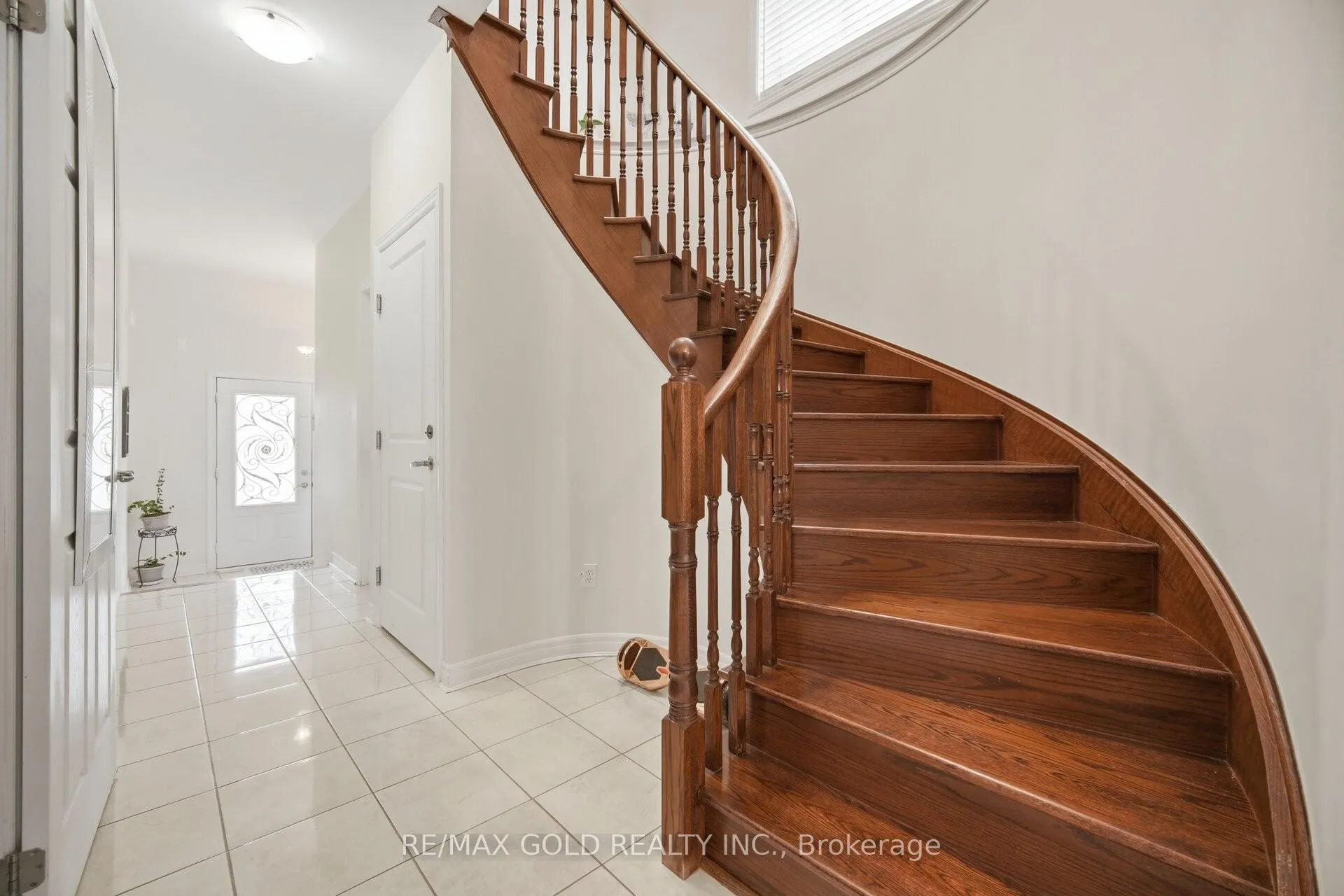 Photo 11 of 15 Perdita Road, Brampton, Bram West — HOMEH