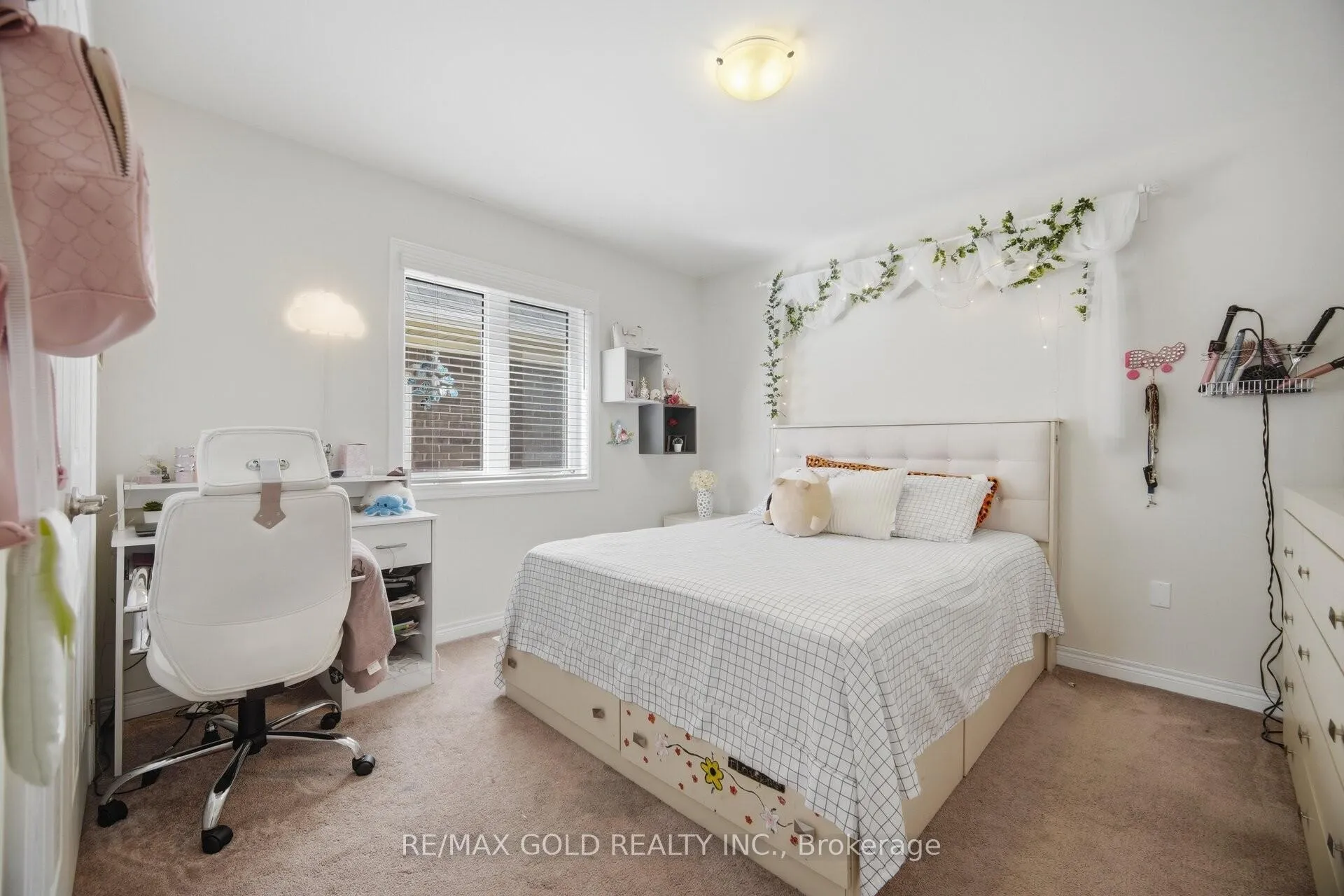 Photo 13 of 15 Perdita Road, Brampton, Bram West — HOMEH