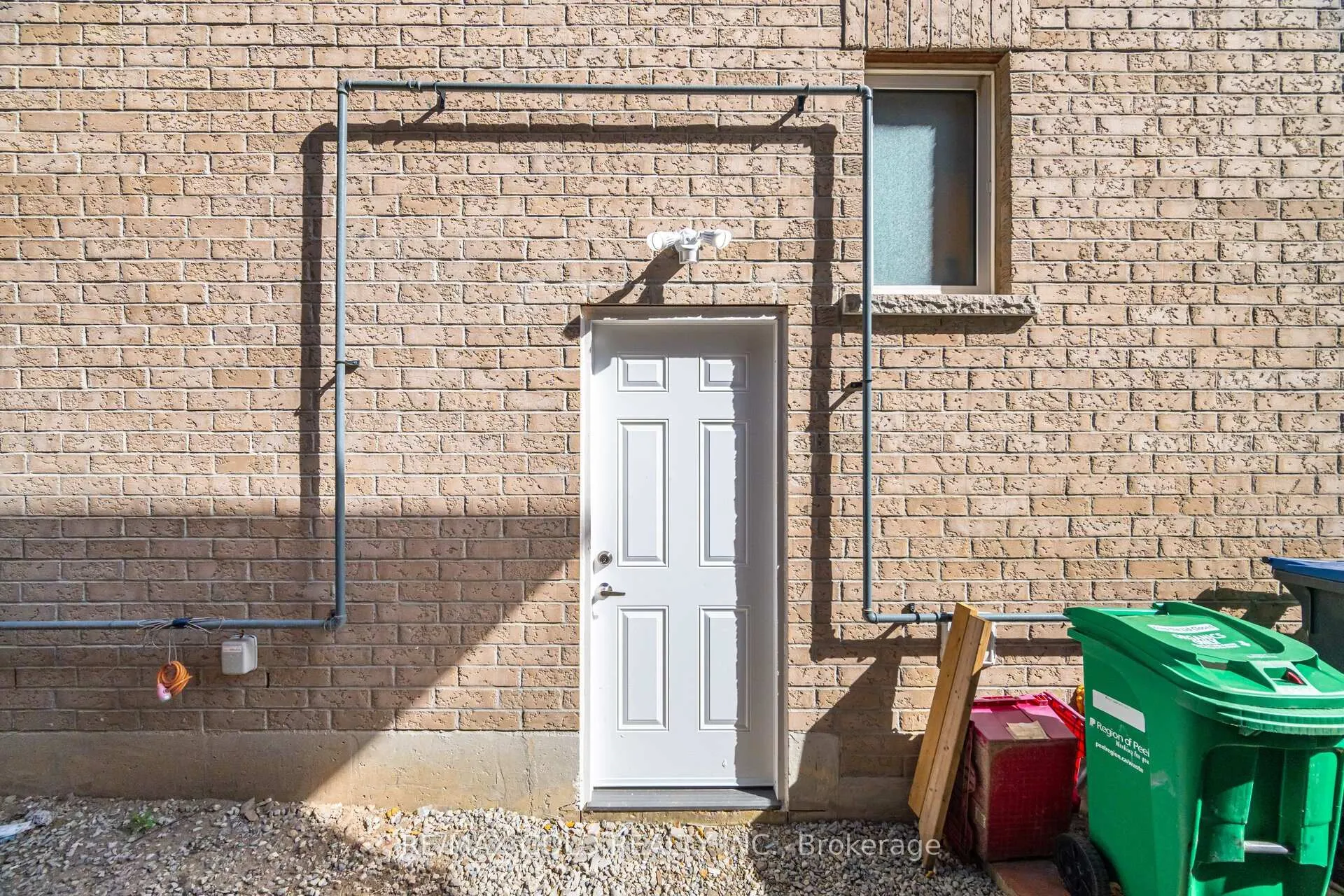 Photo 17 of 15 Perdita Road, Brampton, Bram West — HOMEH