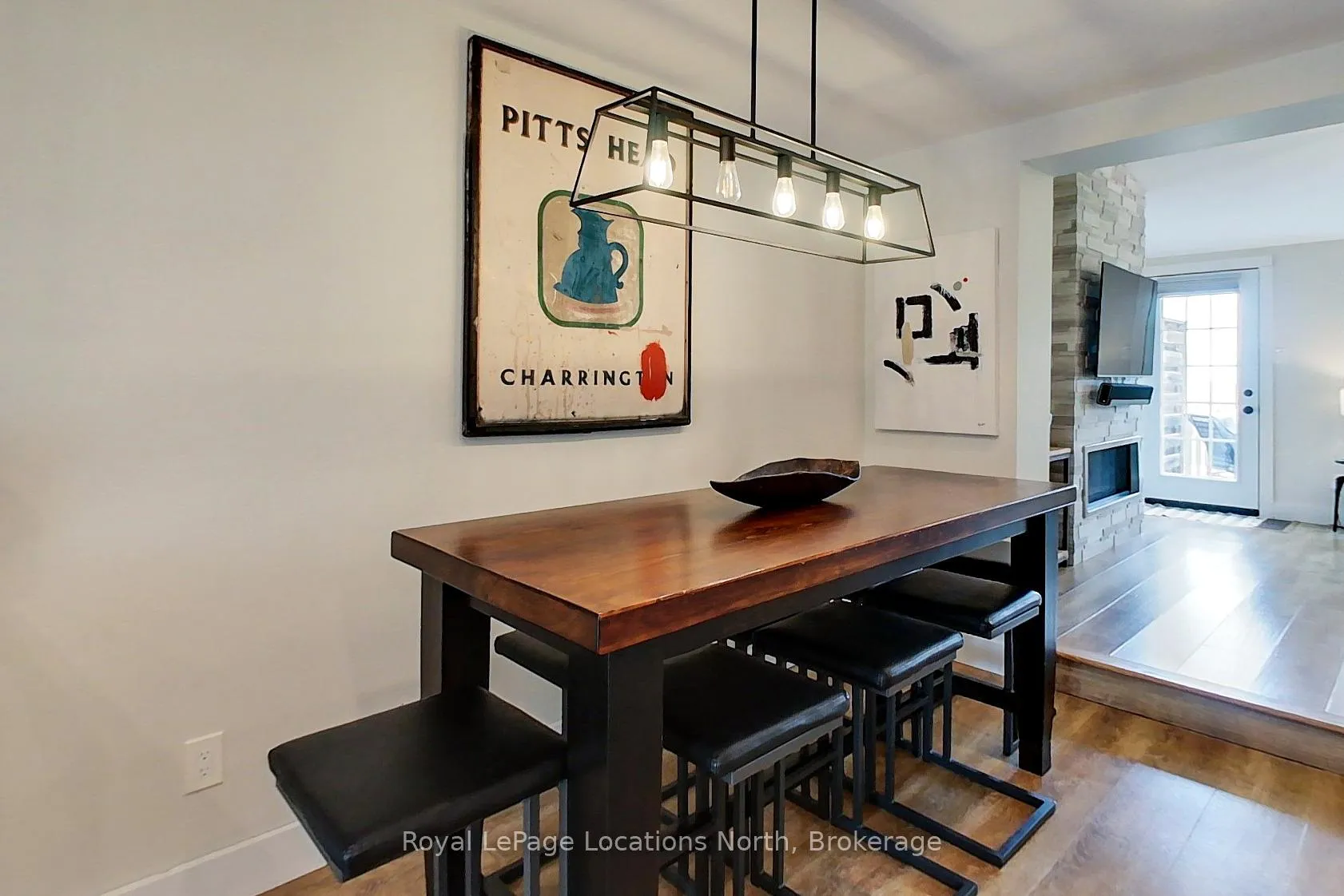 Photo 13 of Unit 6, 139 Lakeshore Road E, Blue Mountains — HOMEH