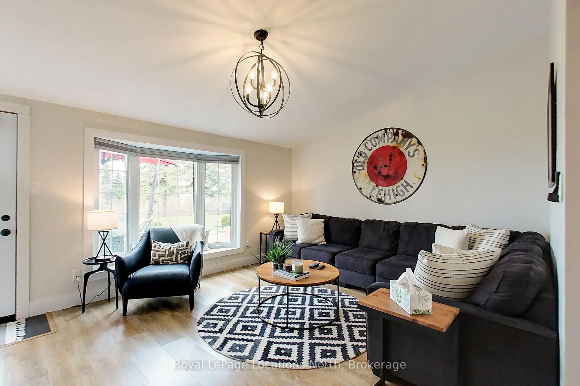 Photo 18 of Unit 6, 139 Lakeshore Road E, Blue Mountains — HOMEH