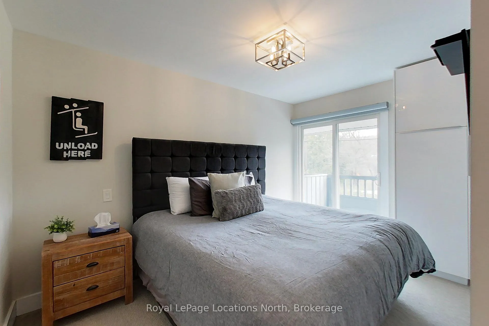 Photo 26 of Unit 6, 139 Lakeshore Road E, Blue Mountains — HOMEH