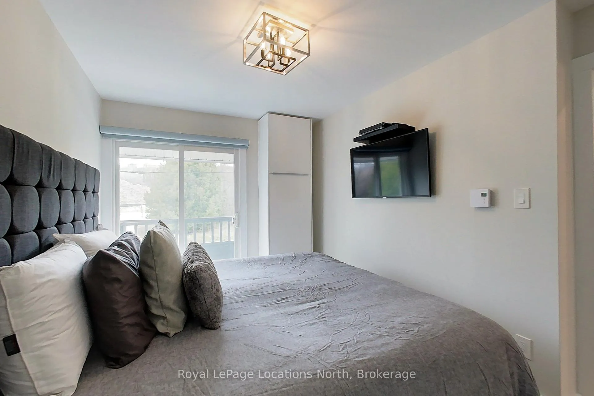 Photo 28 of Unit 6, 139 Lakeshore Road E, Blue Mountains — HOMEH