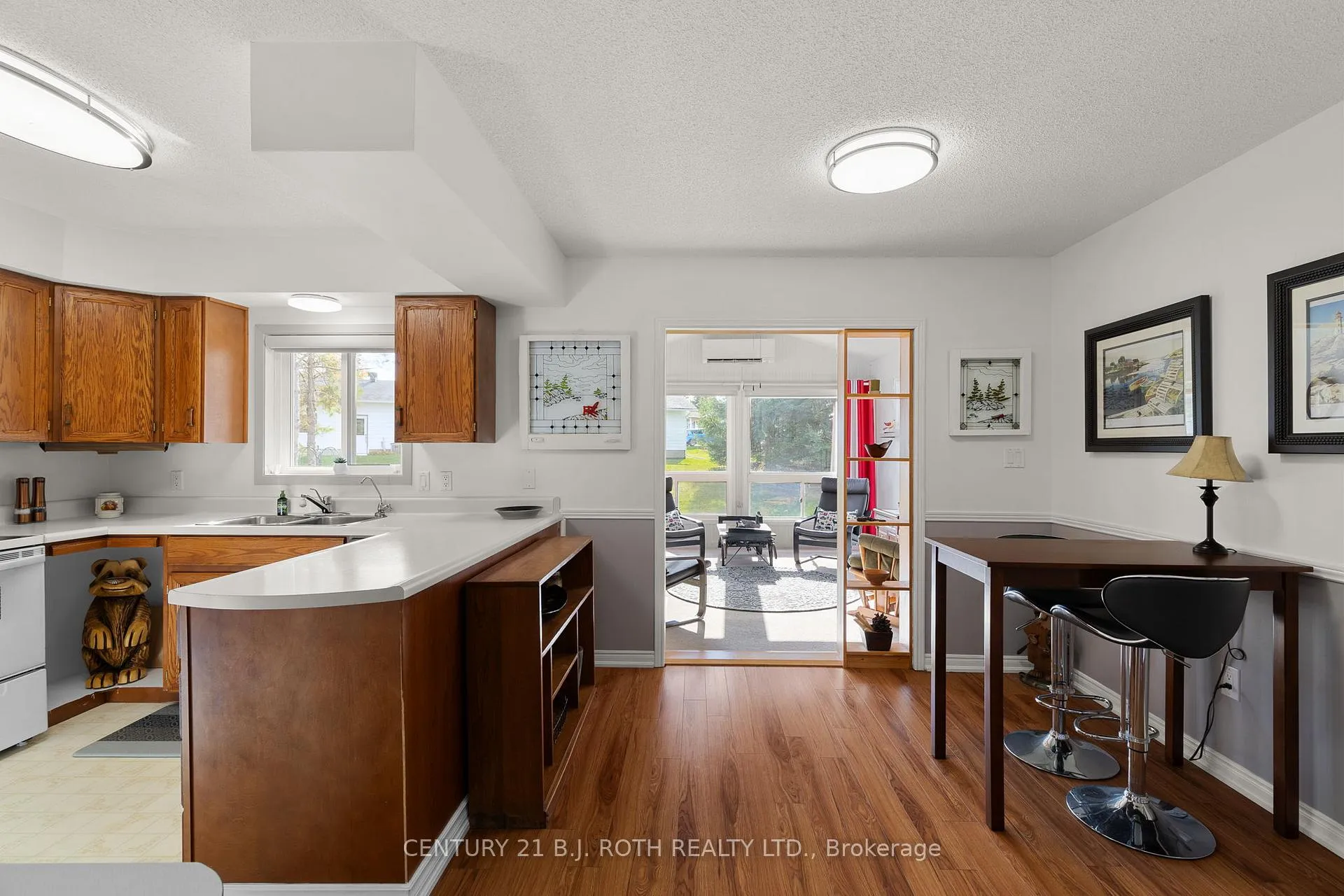 Photo 7 of 60 Tamarack Drive, Oro-Medonte, Rural Oro-Medonte — HOMEH