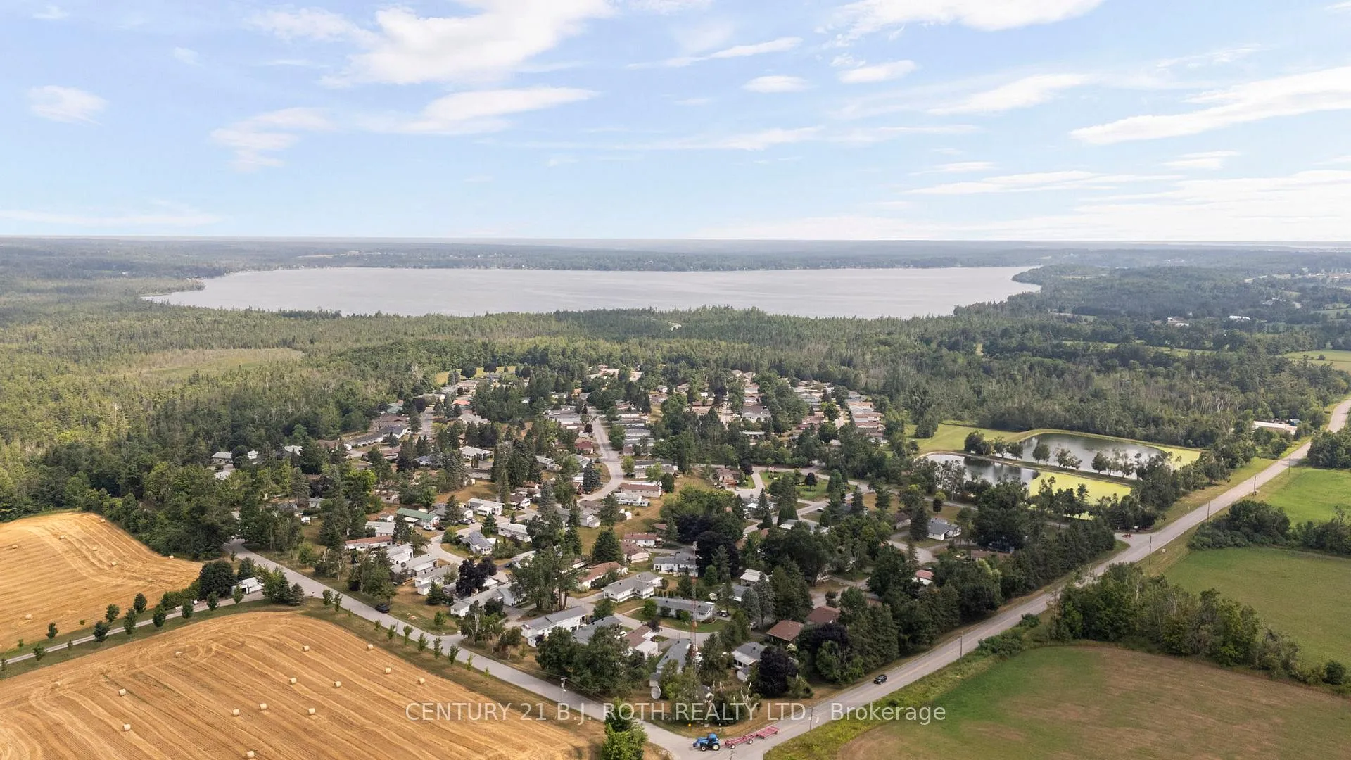 Photo 30 of 60 Tamarack Drive, Oro-Medonte, Rural Oro-Medonte — HOMEH