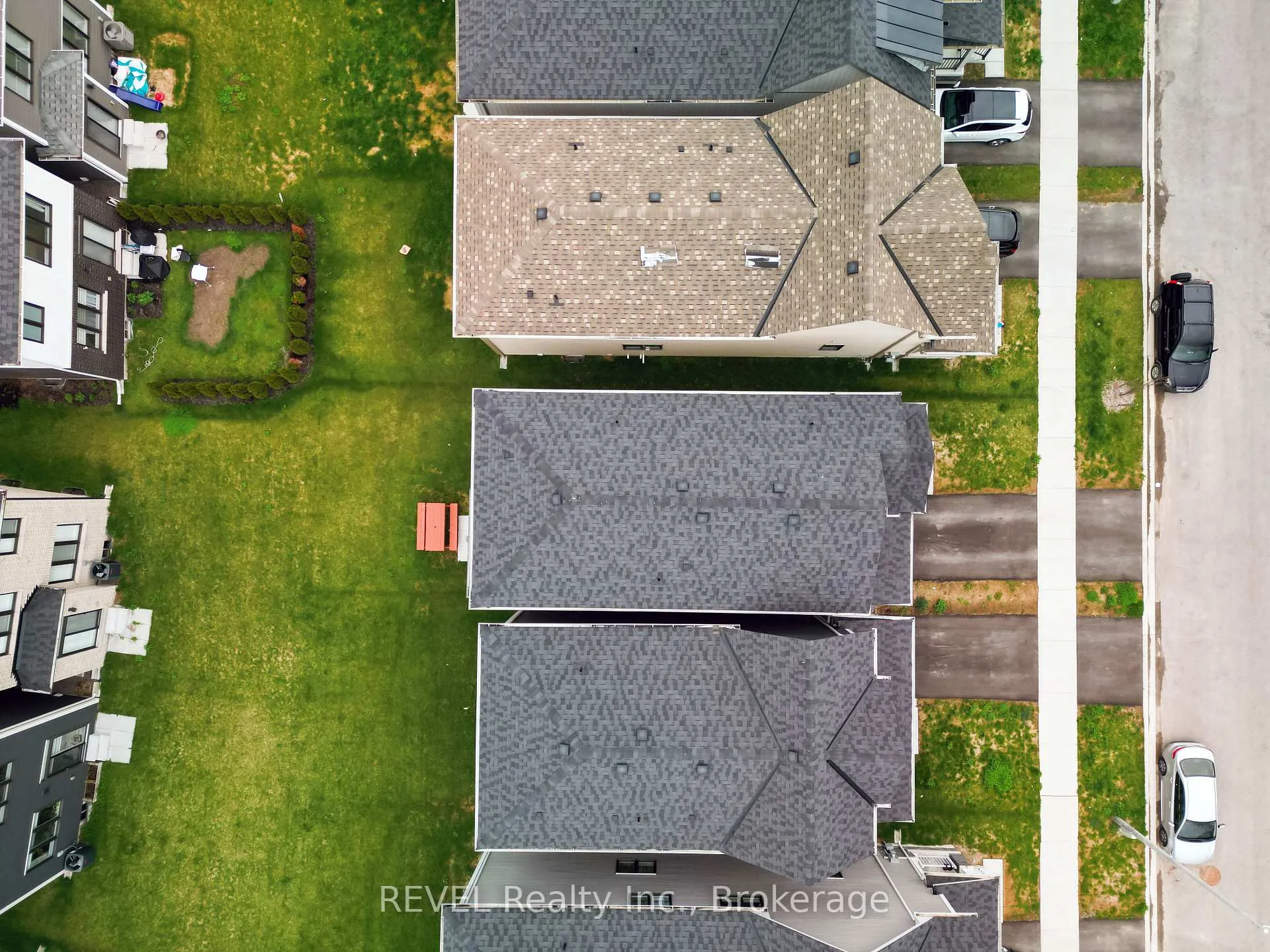 Photo 28 of 64 Stern Drive, Welland, Dain City — HOMEH