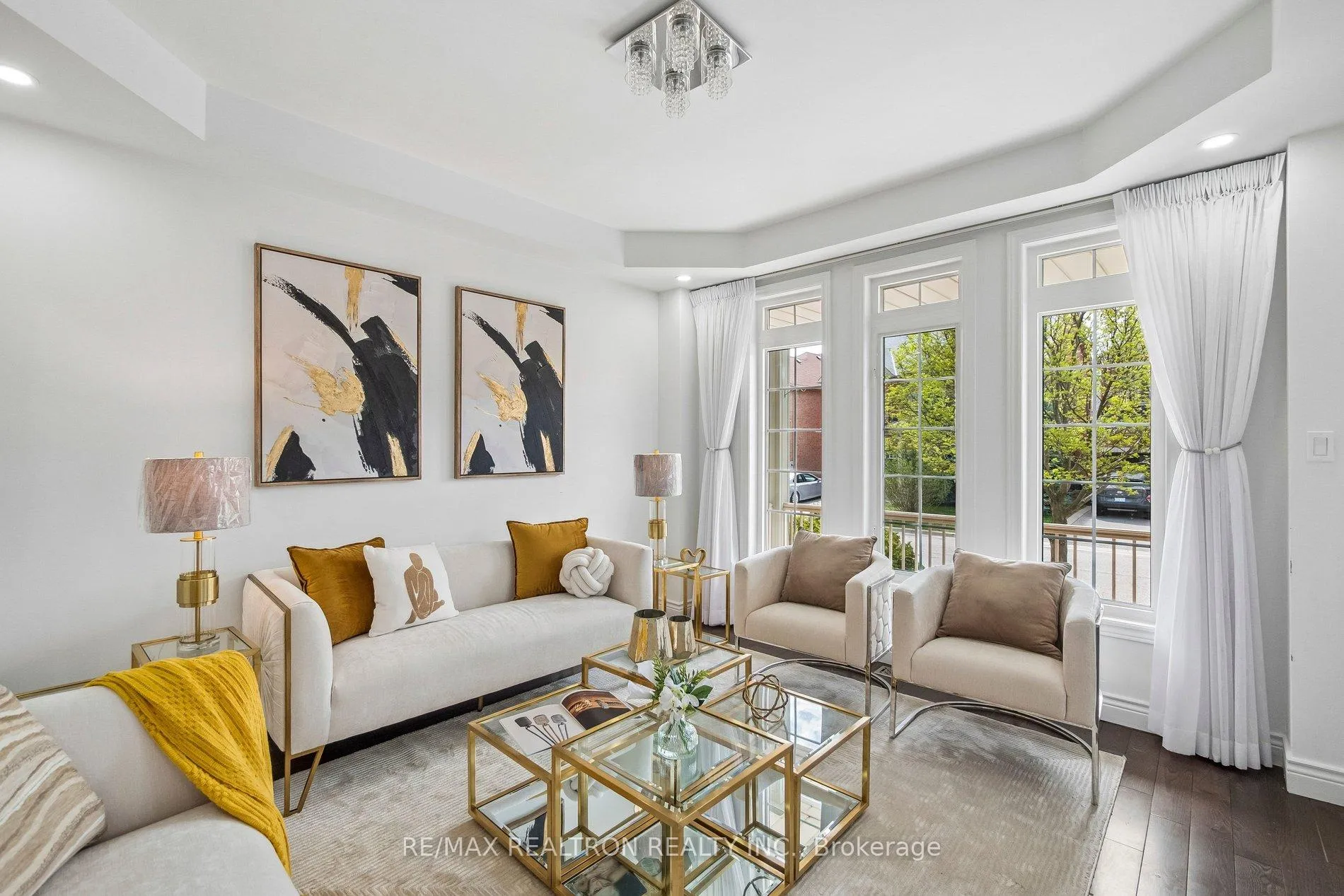Photo 10 of 146 Seabreeze Avenue, Vaughan, Patterson — HOMEH