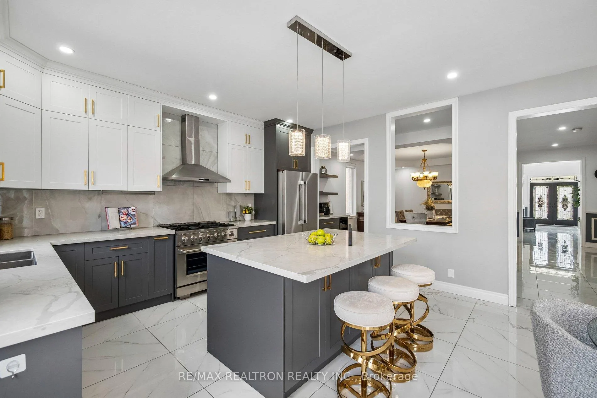 Photo 17 of 146 Seabreeze Avenue, Vaughan, Patterson — HOMEH