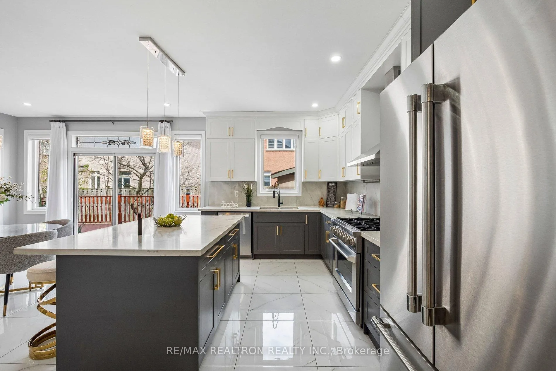 Photo 19 of 146 Seabreeze Avenue, Vaughan, Patterson — HOMEH