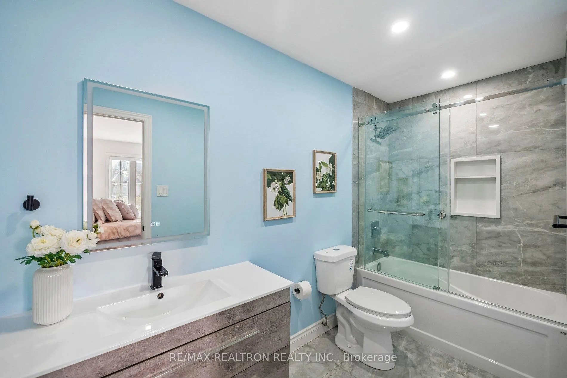 Photo 36 of 146 Seabreeze Avenue, Vaughan, Patterson — HOMEH