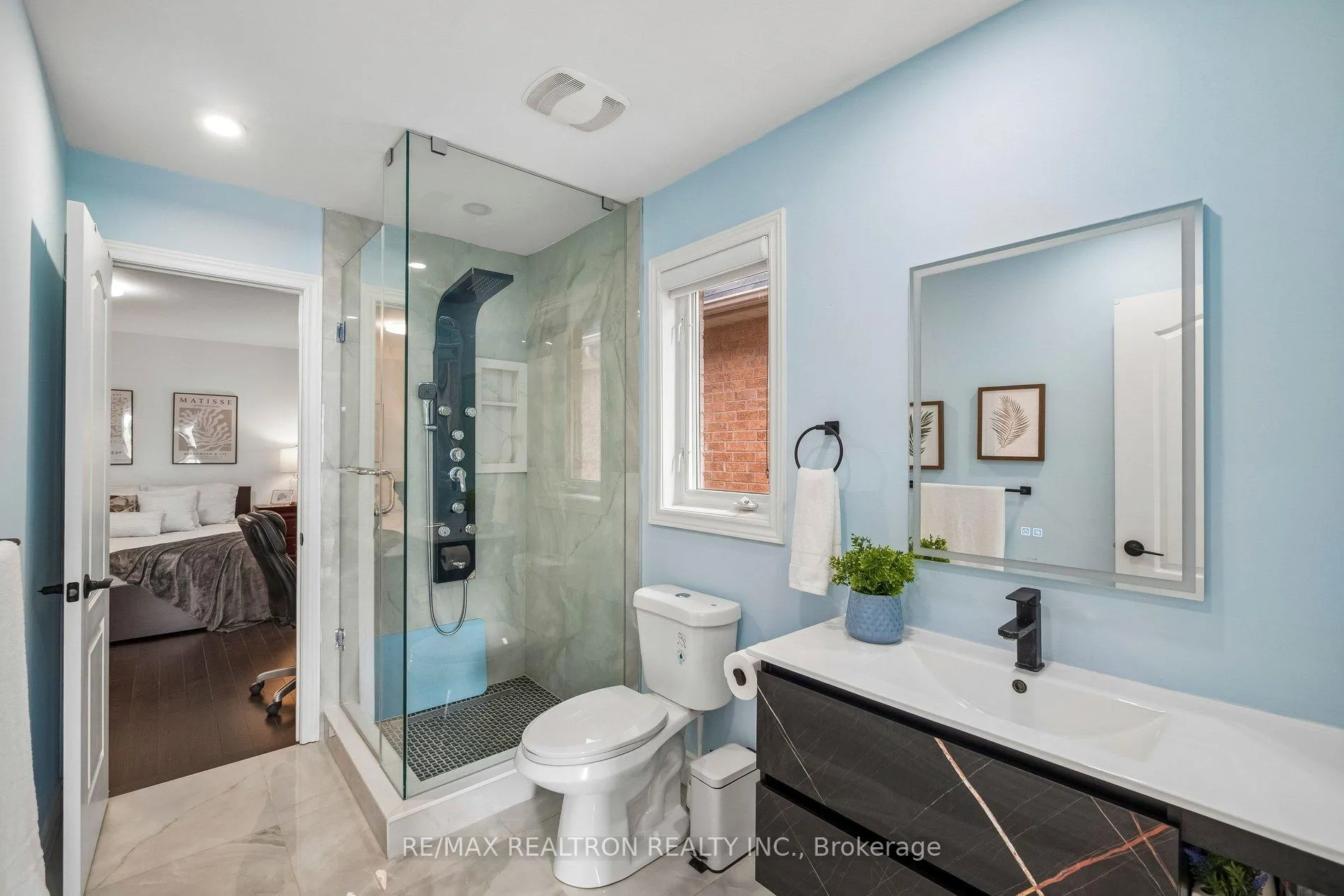Photo 39 of 146 Seabreeze Avenue, Vaughan, Patterson — HOMEH