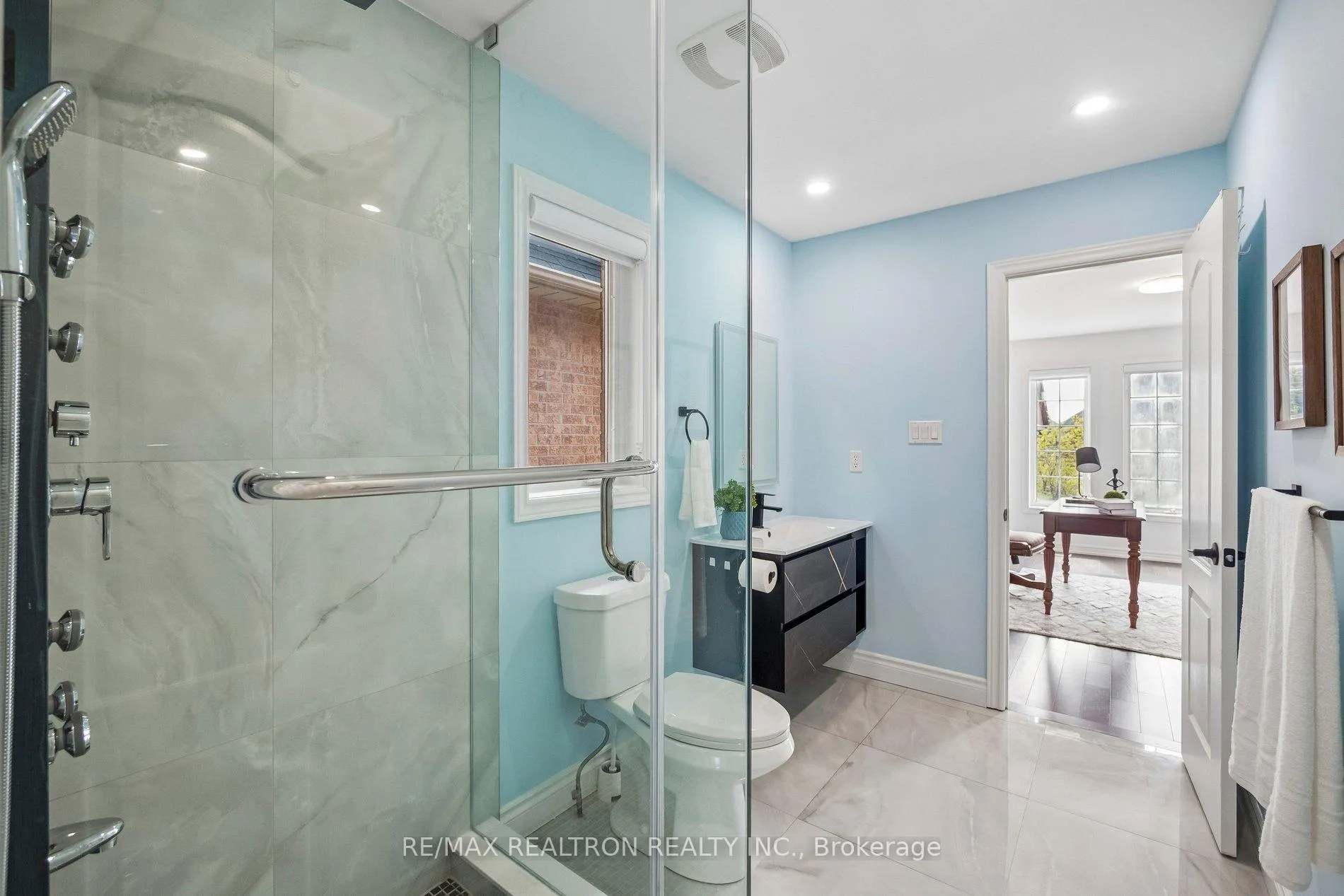Photo 42 of 146 Seabreeze Avenue, Vaughan, Patterson — HOMEH