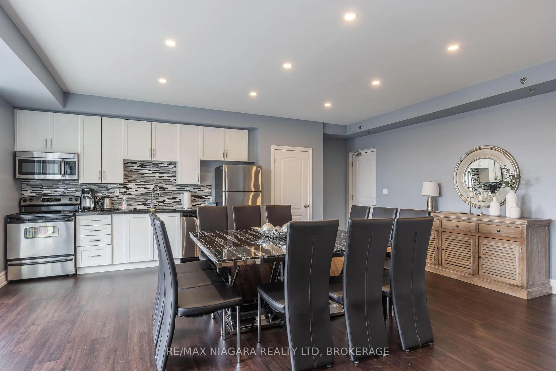 Photo 17 of Unit 203, 34 Plains Road E, Burlington, LaSalle — HOMEH