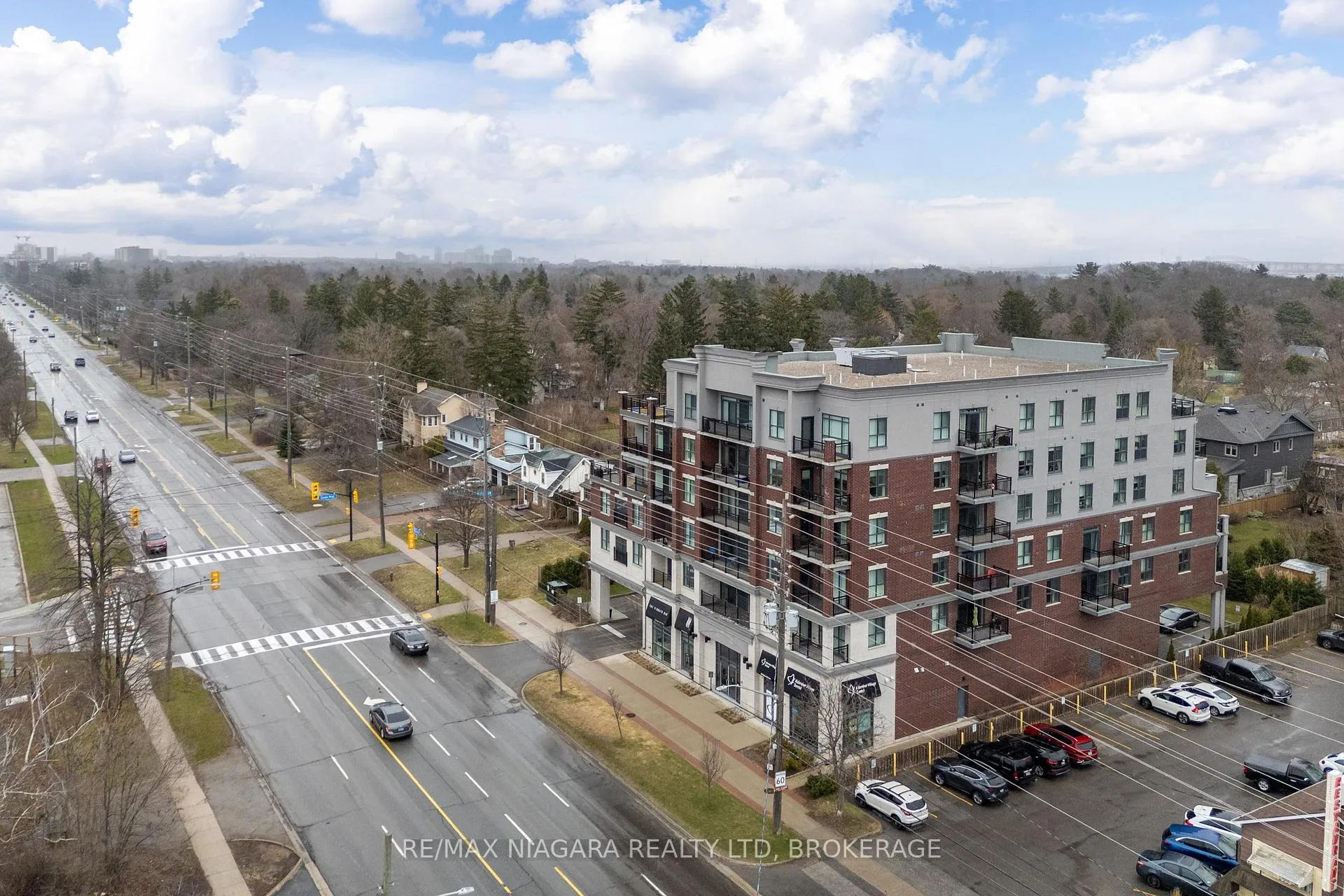 Photo 20 of Unit 203, 34 Plains Road E, Burlington, LaSalle — HOMEH