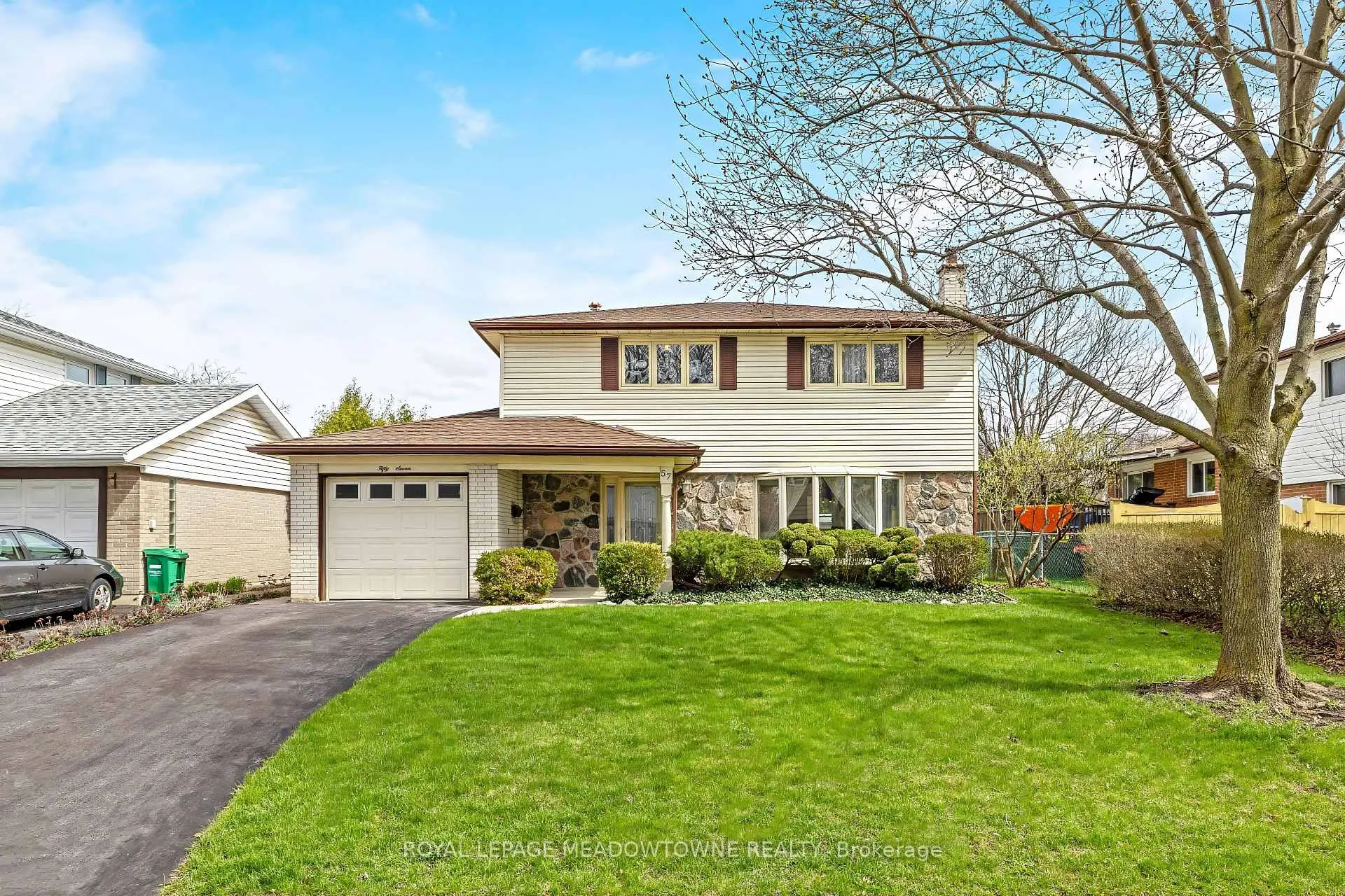 Photo 1 of 57 Inglewood Drive, Brampton, Brampton East — HOMEH